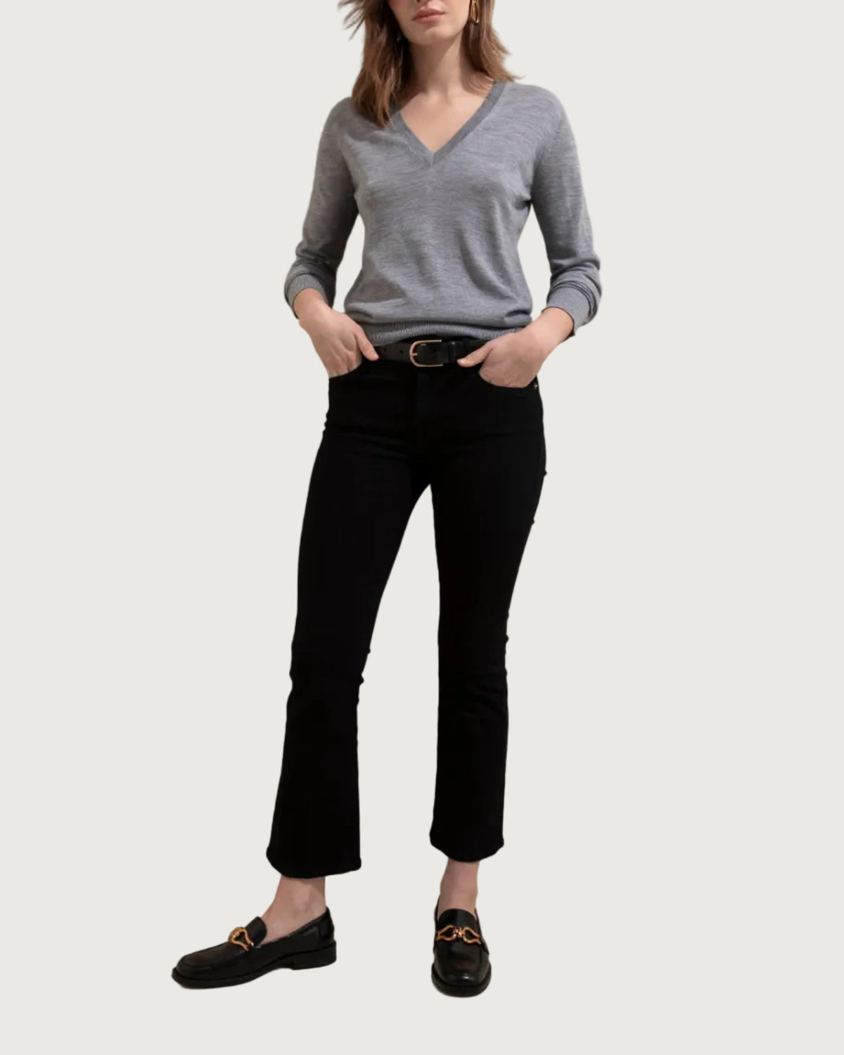 Johnstons of Elgin - Grey Superfine Merino V Neck Jumper