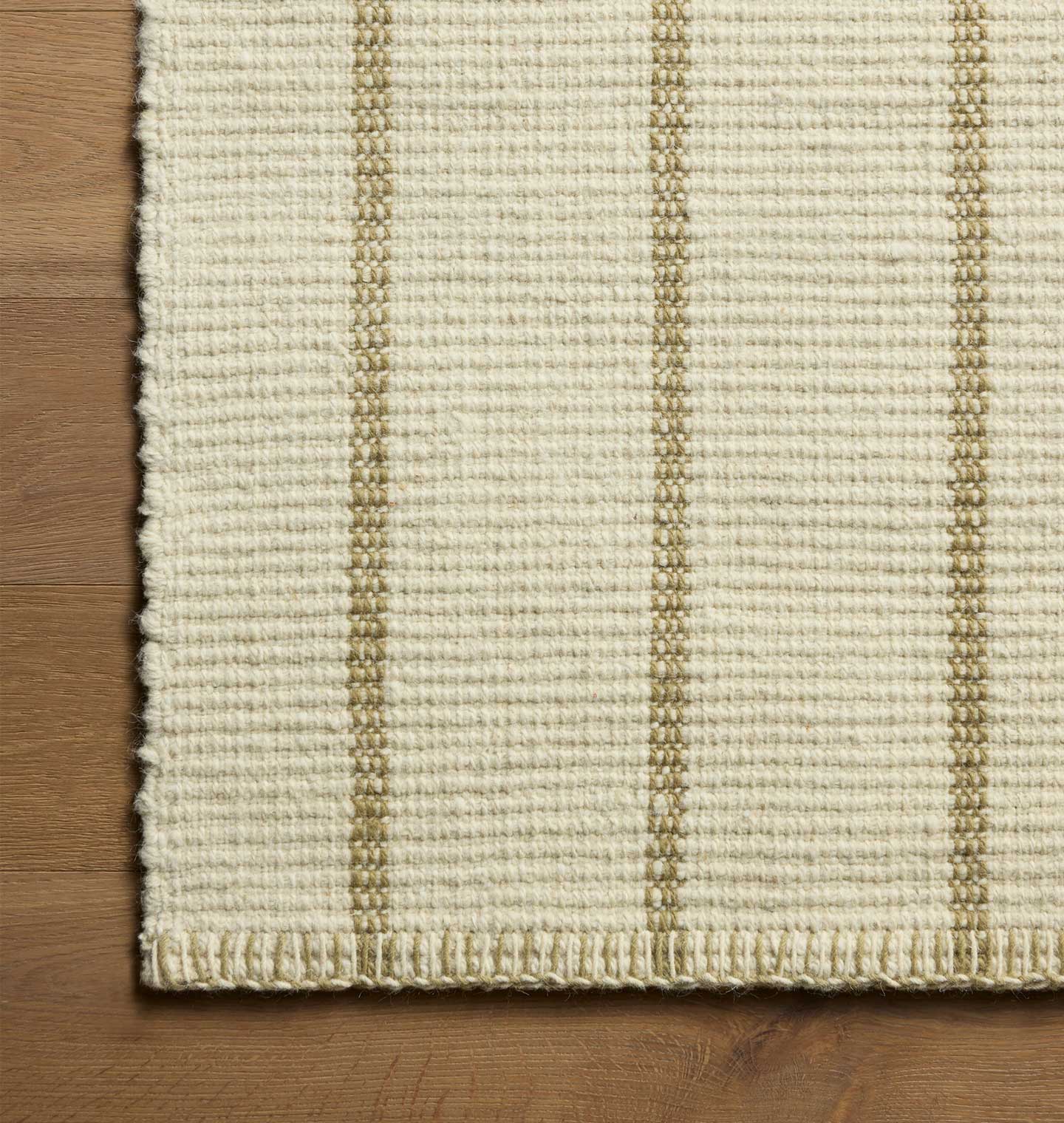 Amber Interiors - Harlan HLN - 01 Ivory / Sage Rug