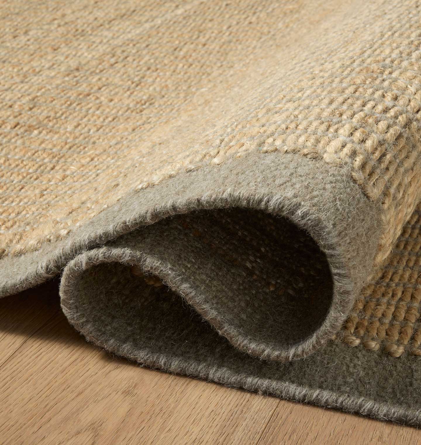 Amber Interiors - Lilah LIH - 01 Natural / Grey Rug