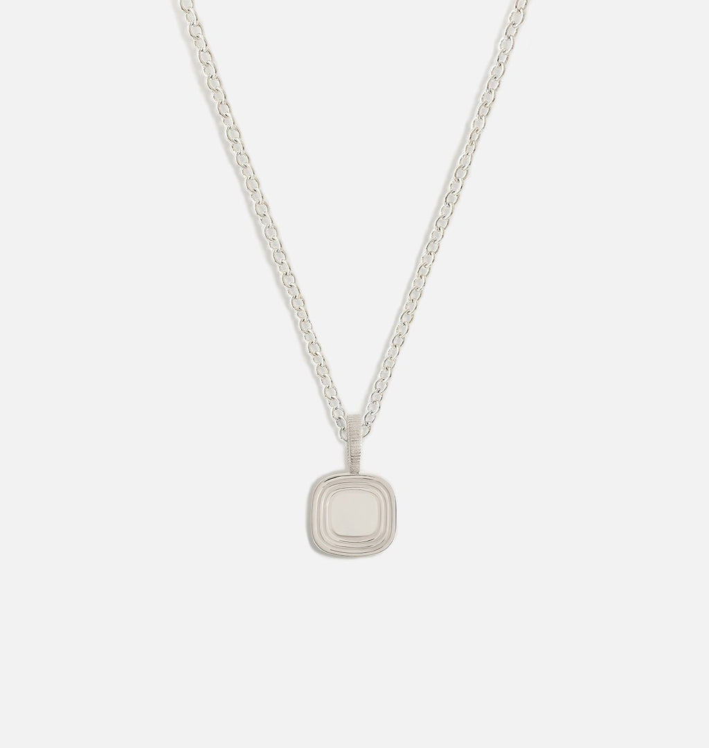 Amber Interiors - The Estate Necklace