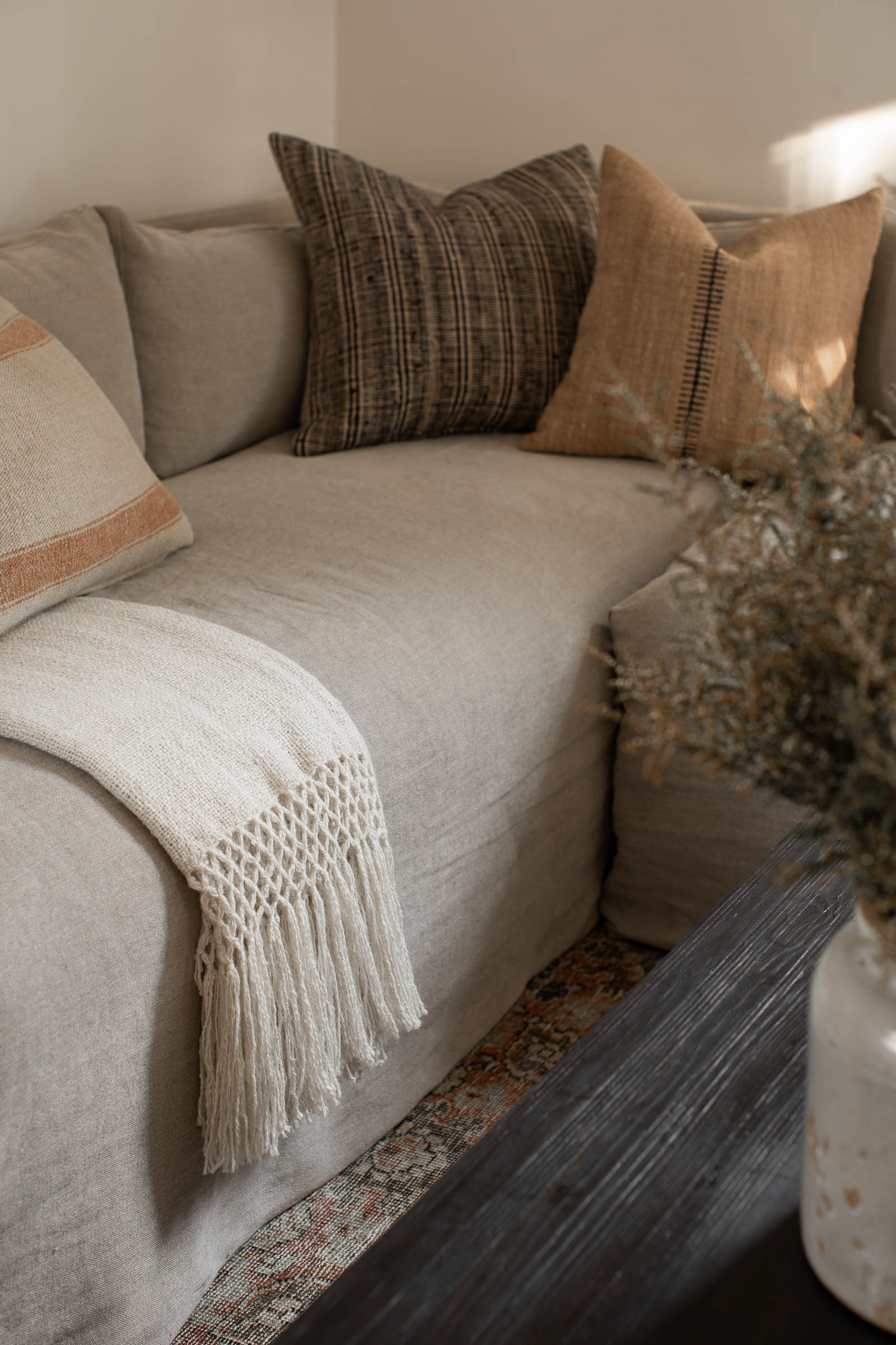 Amber Interiors - Grayson Sectional