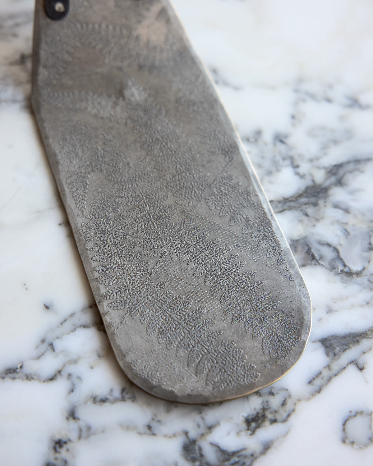 Lostine - Foliage Spatula