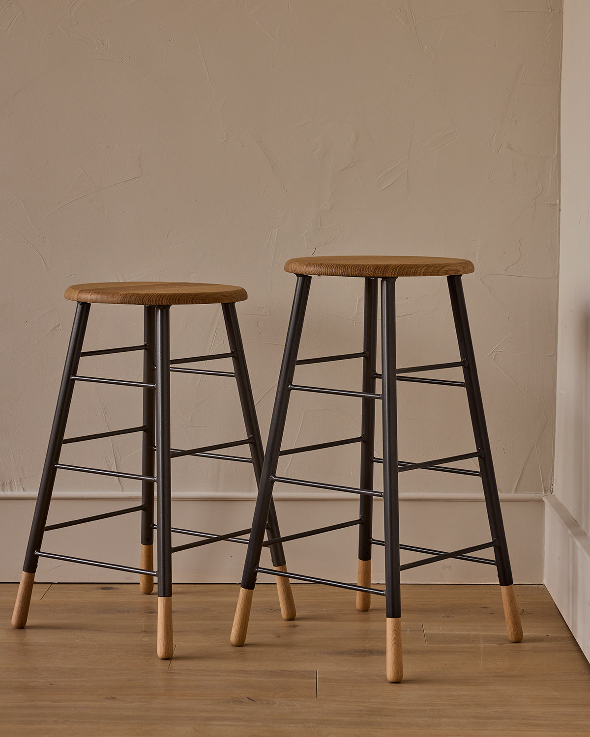 Lostine - Gordon Stools - Natural
