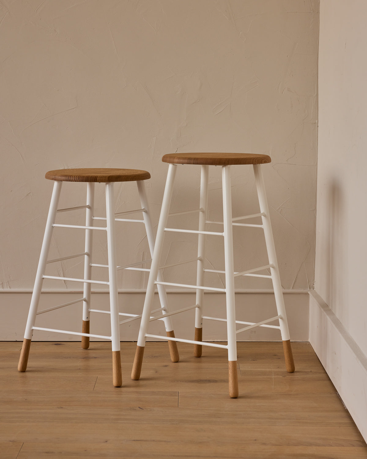 Lostine - Gordon Stools - White Base