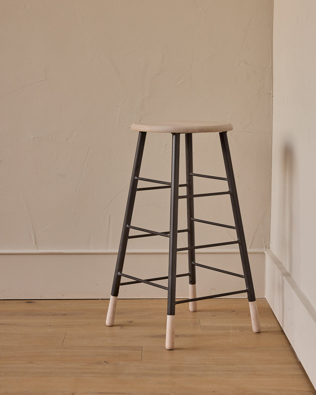 Lostine - Gordon Stools - White Wash
