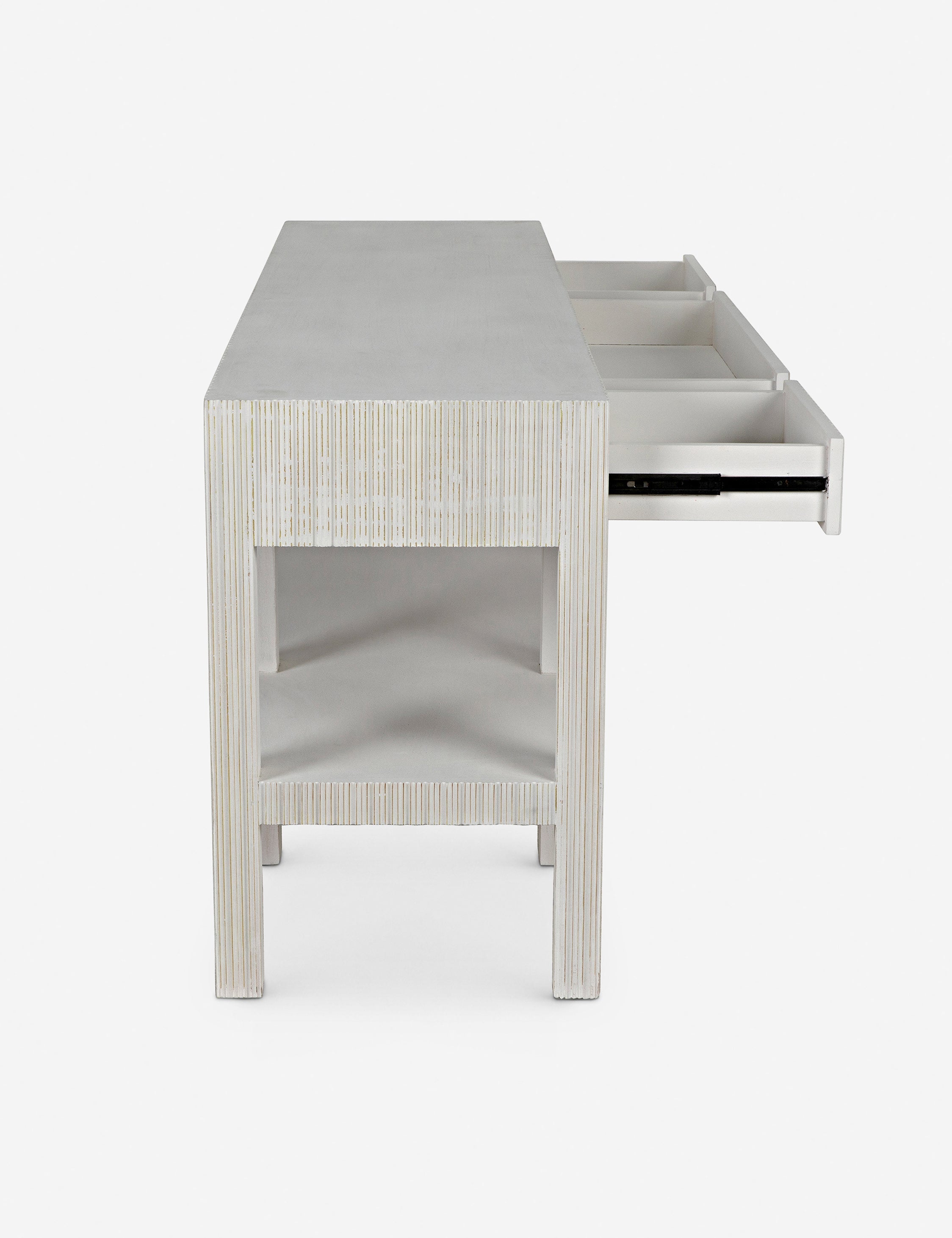 Lulu and Georgia - Bellinger Console