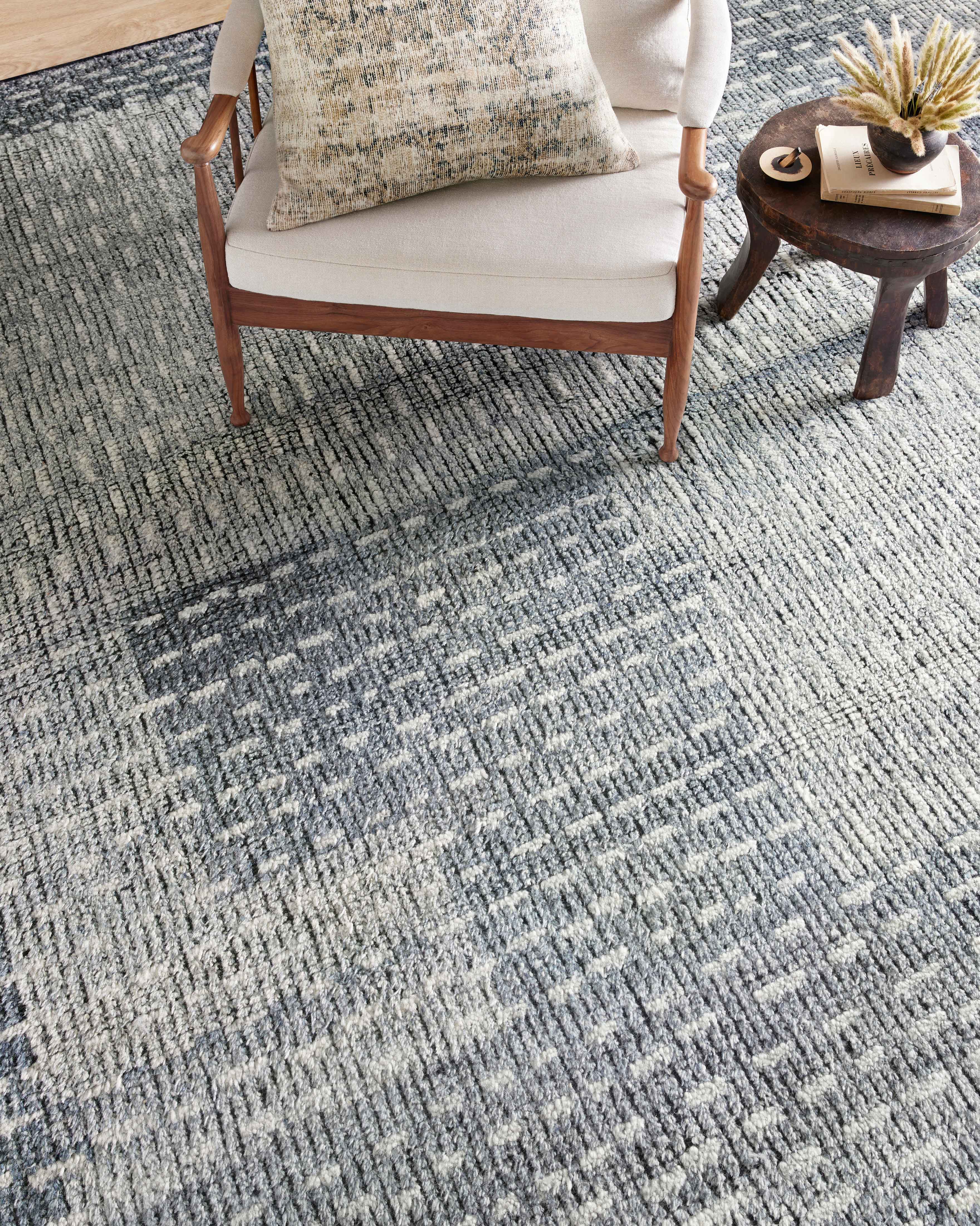 Amber Interiors - Gwyneth GWY - 01 Denim / Sky Area Rug