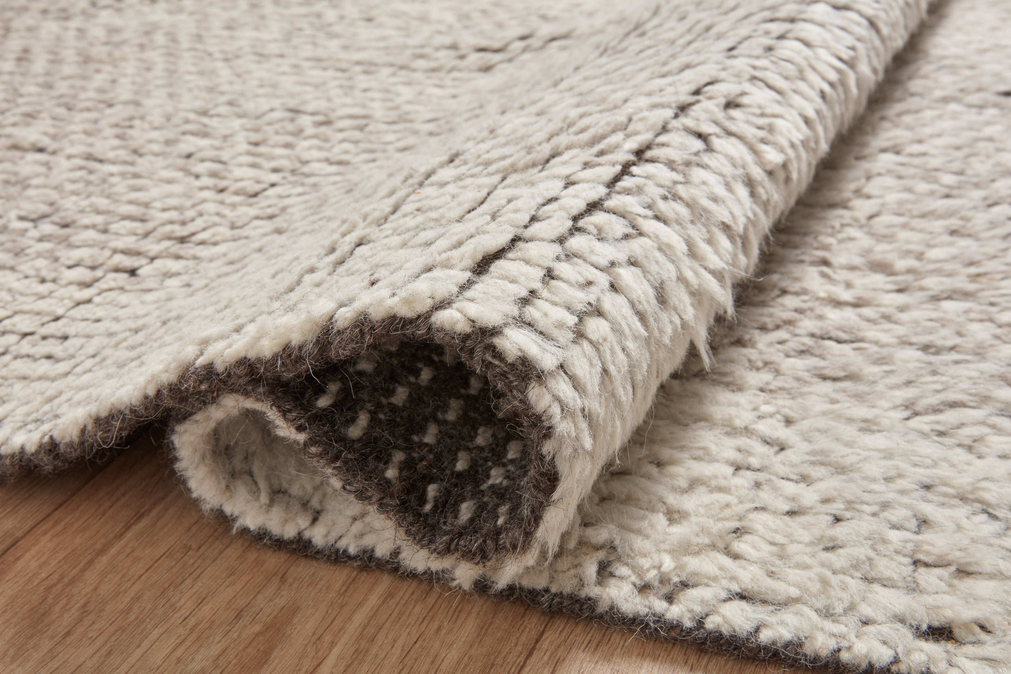 Amber Interiors - Gwyneth GWY - 02 Ivory / Taupe Area Rug