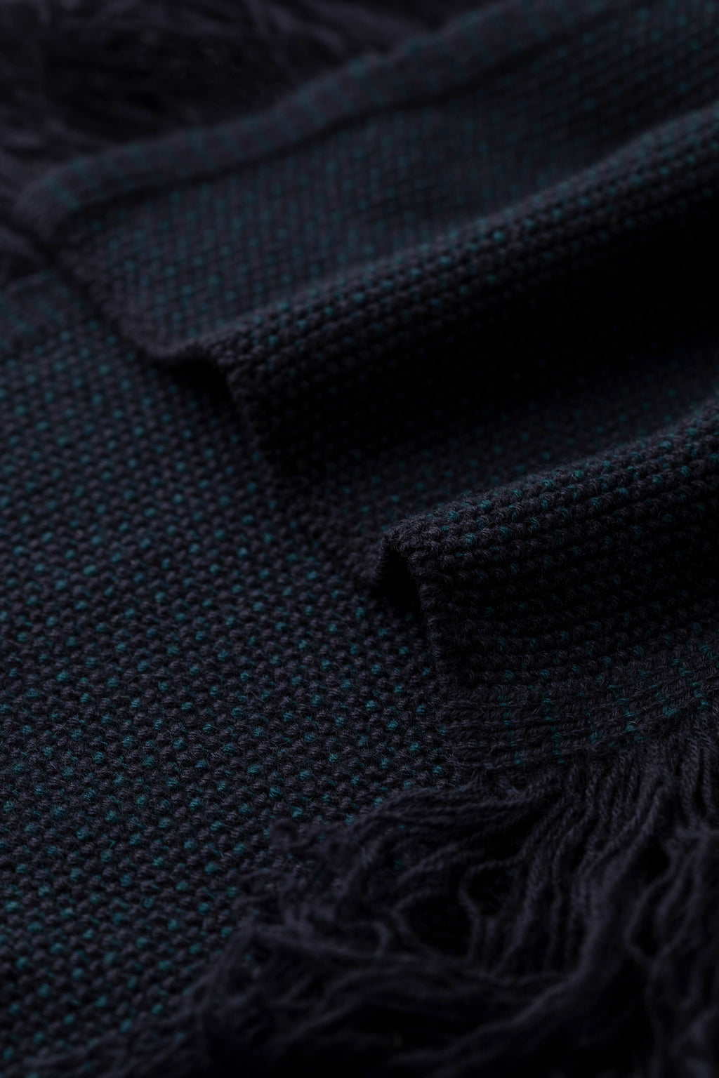 Johnstons of Elgin - Fringed Cashmere Dark Navy Scarf
