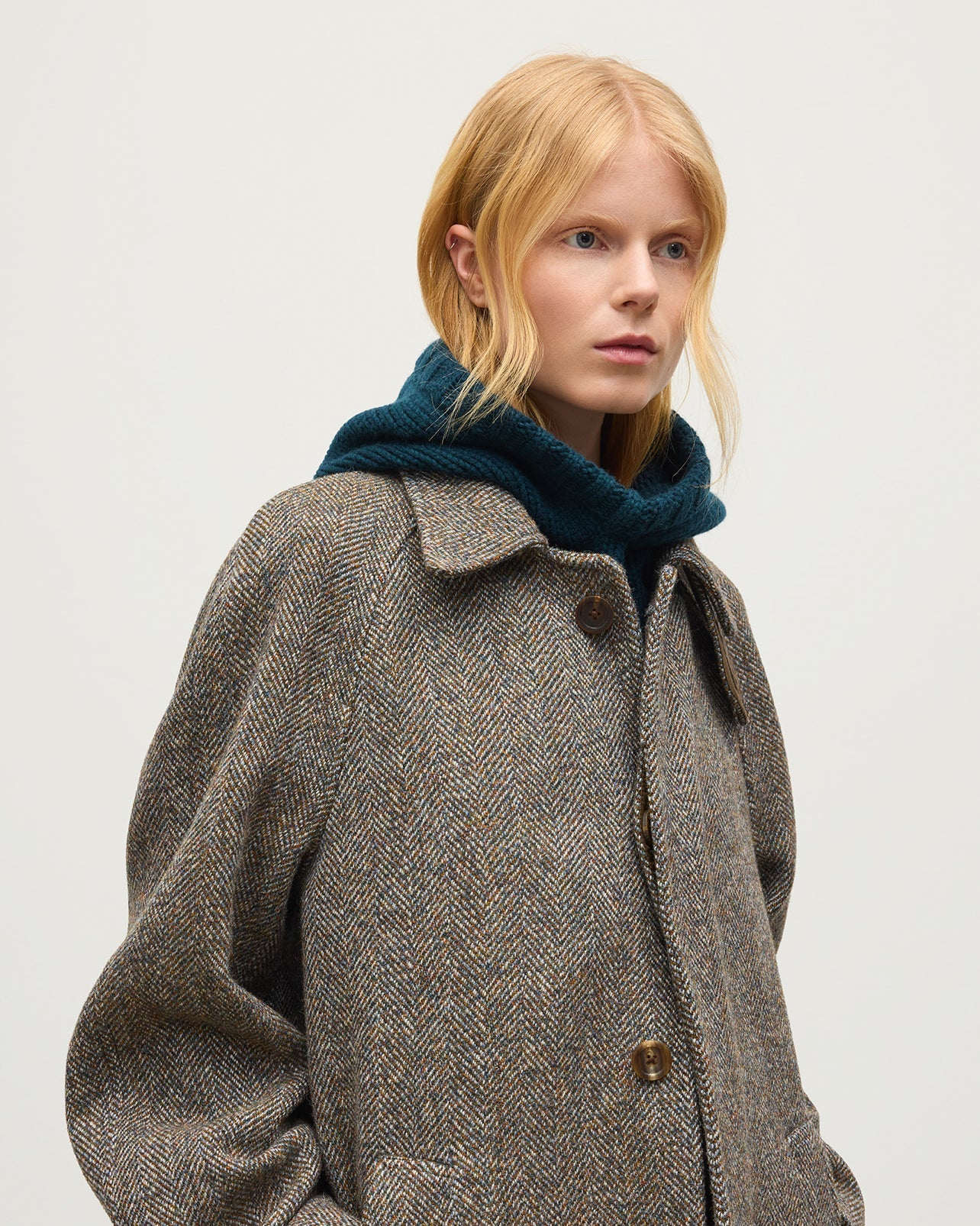 Johnstons of Elgin - Phoebe Luxe Bottle Green Cashmere Snood