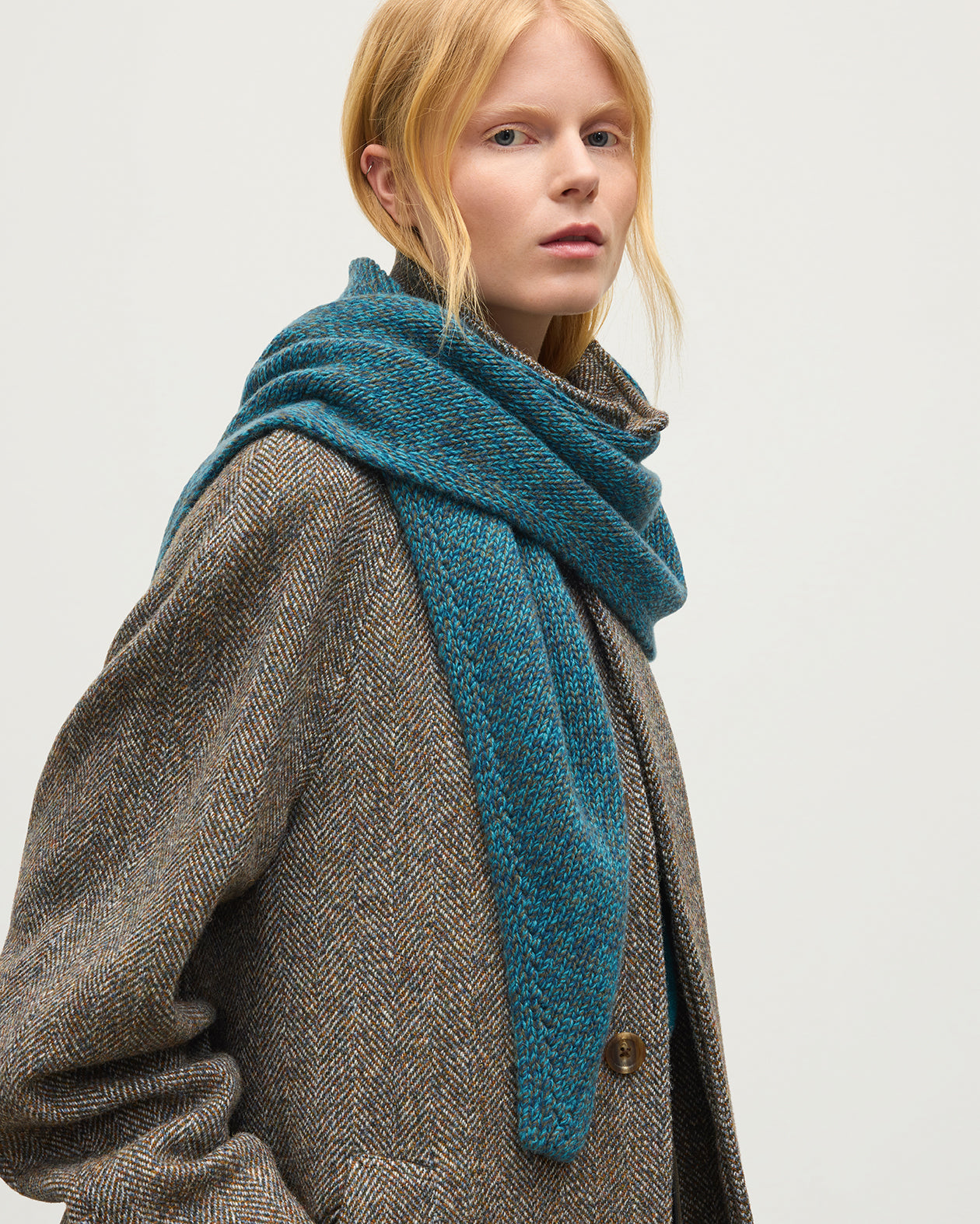 Johnstons of Elgin - Keill Blue Marl Cashmere Triangle