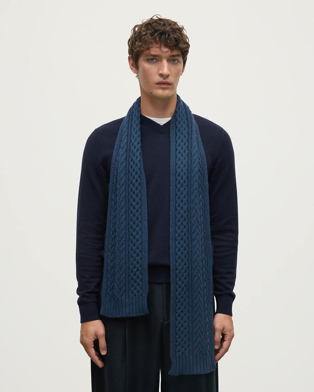 Johnstons of Elgin - Aran Cable Navy Cashmere Scarf