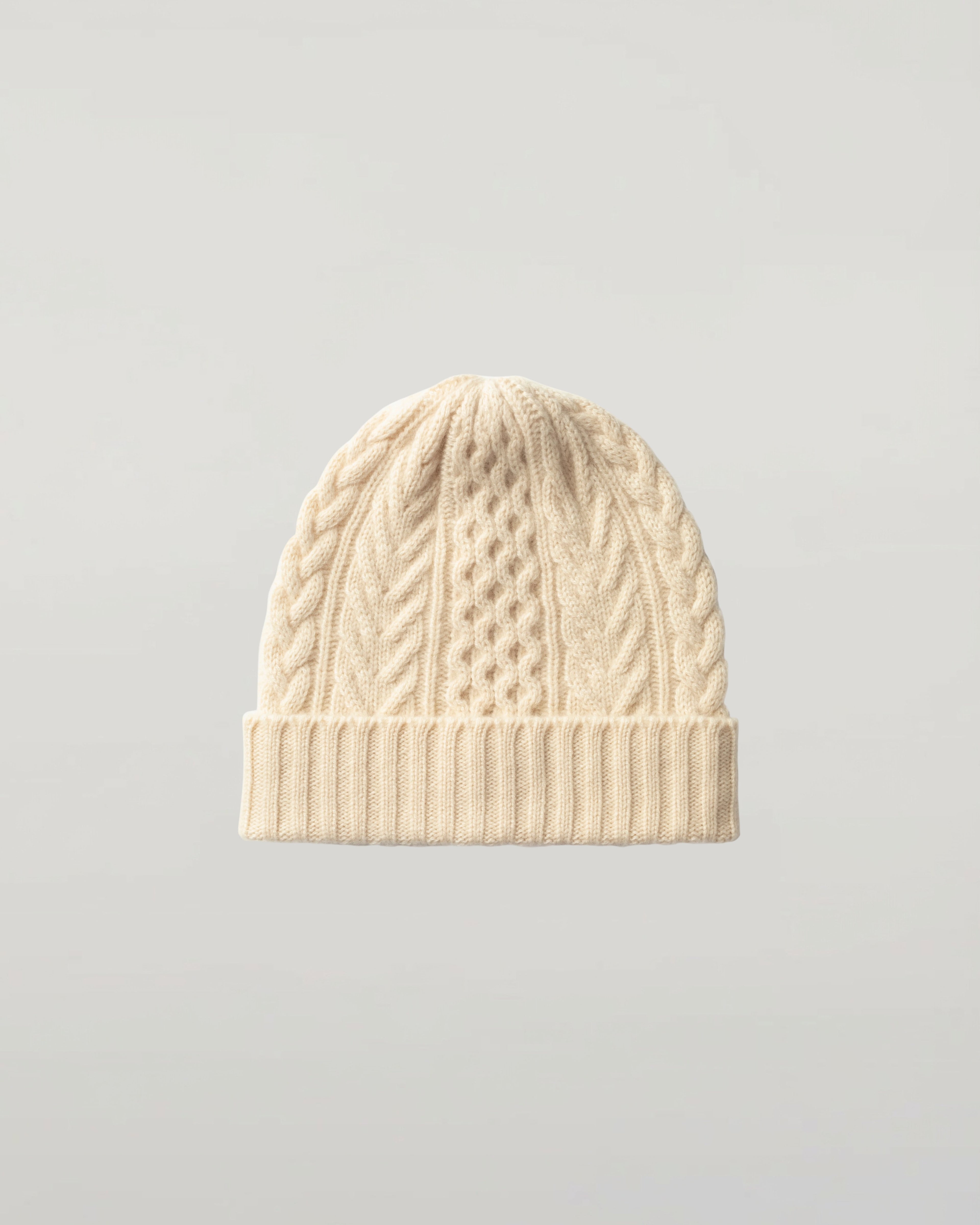 Johnstons of Elgin - Aran Cable Cream Cashmere Beanie
