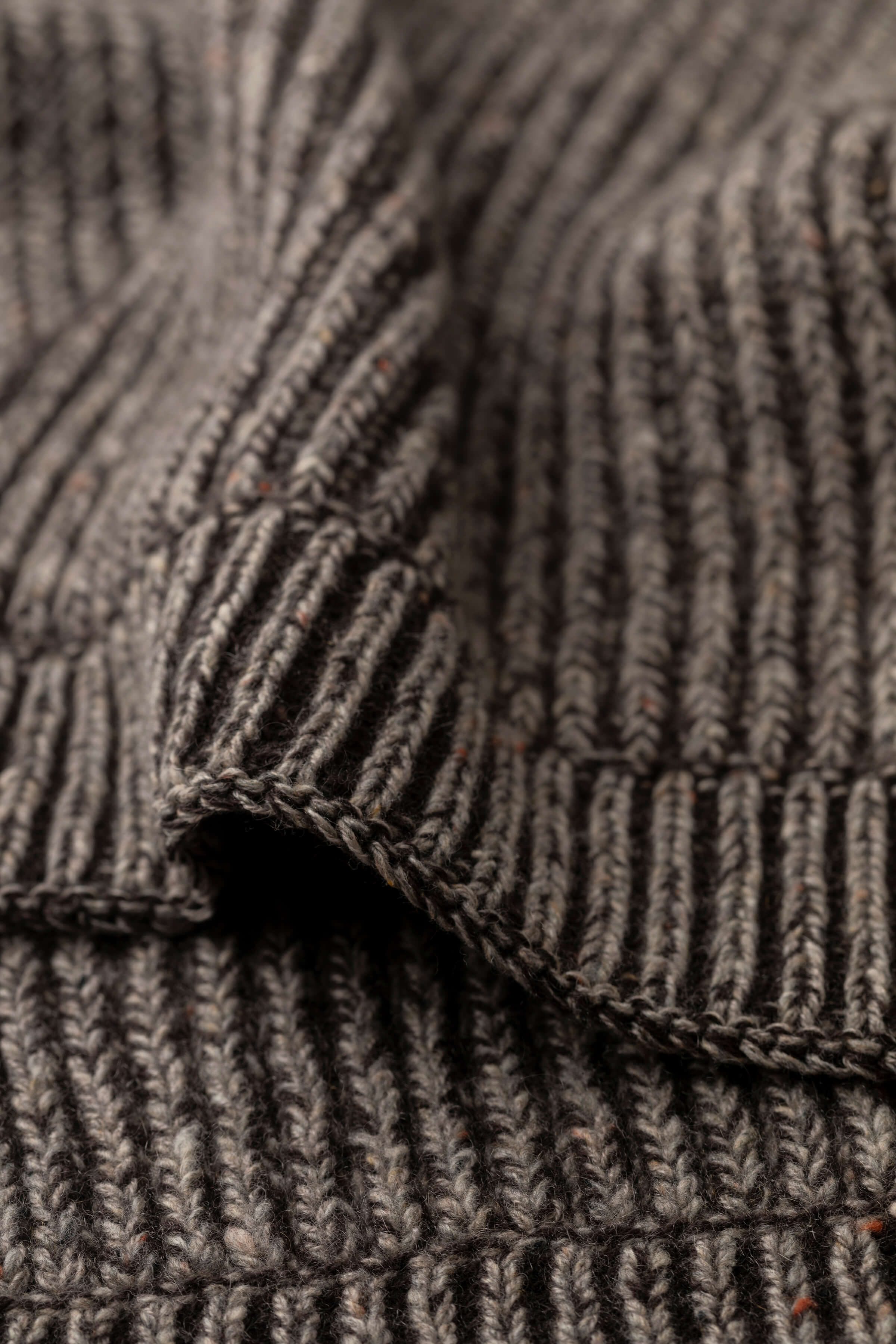 Johnstons of Elgin - Donegal Cashmere Brown Knitted Scarf