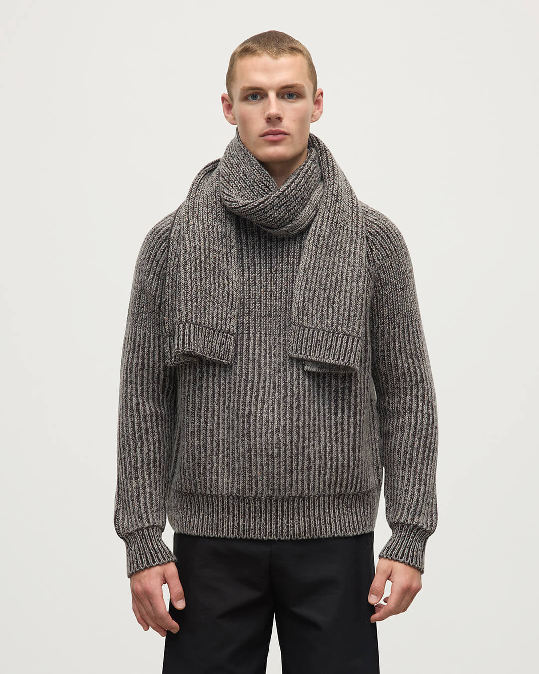 Johnstons of Elgin - Donegal Cashmere Brown Knitted Scarf