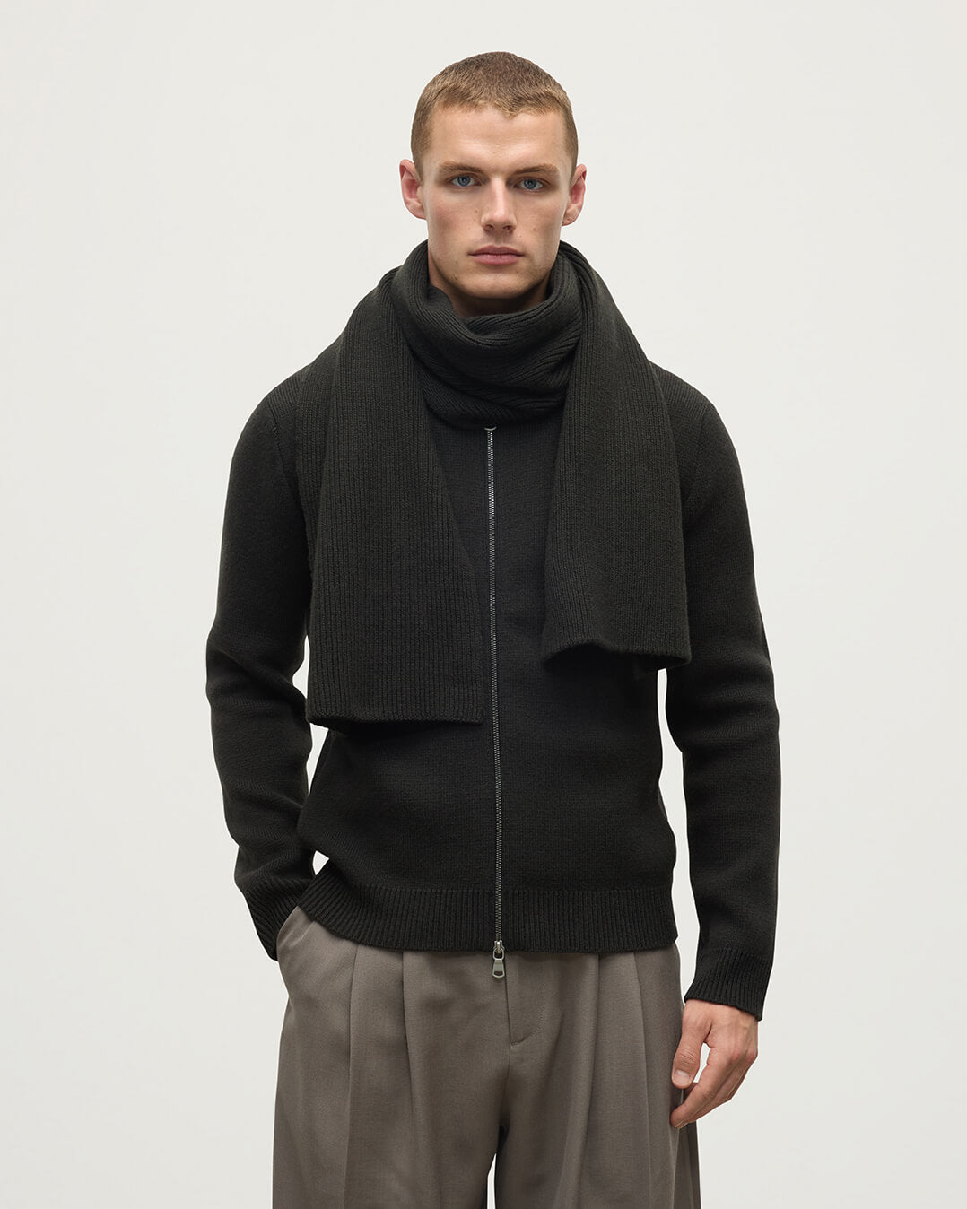 Johnstons of Elgin - Ribbed Dark Grey Cashmere Scarf