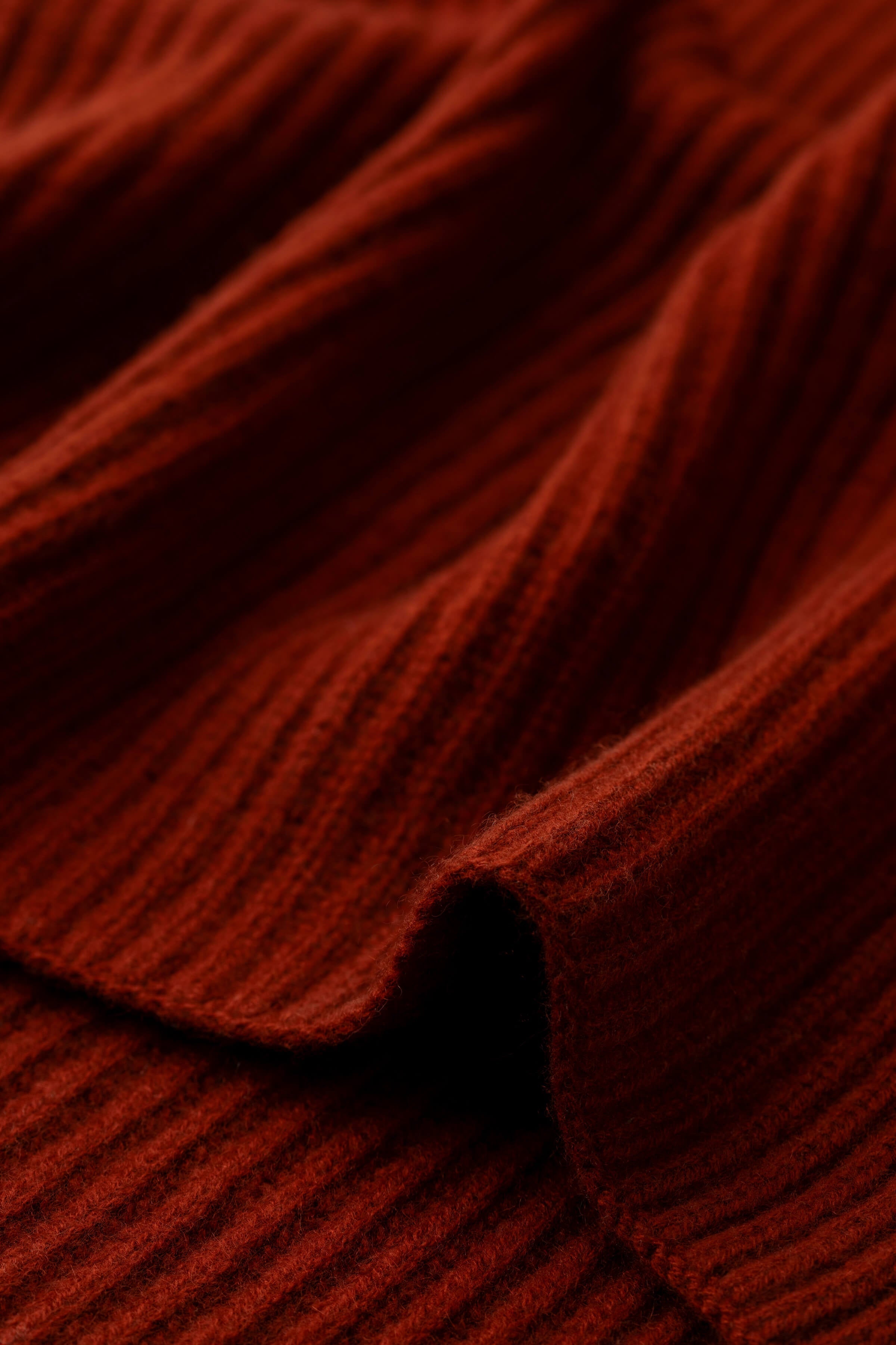 Johnstons of Elgin - Cardigan Stitch Dark Red Cashmere Scarf