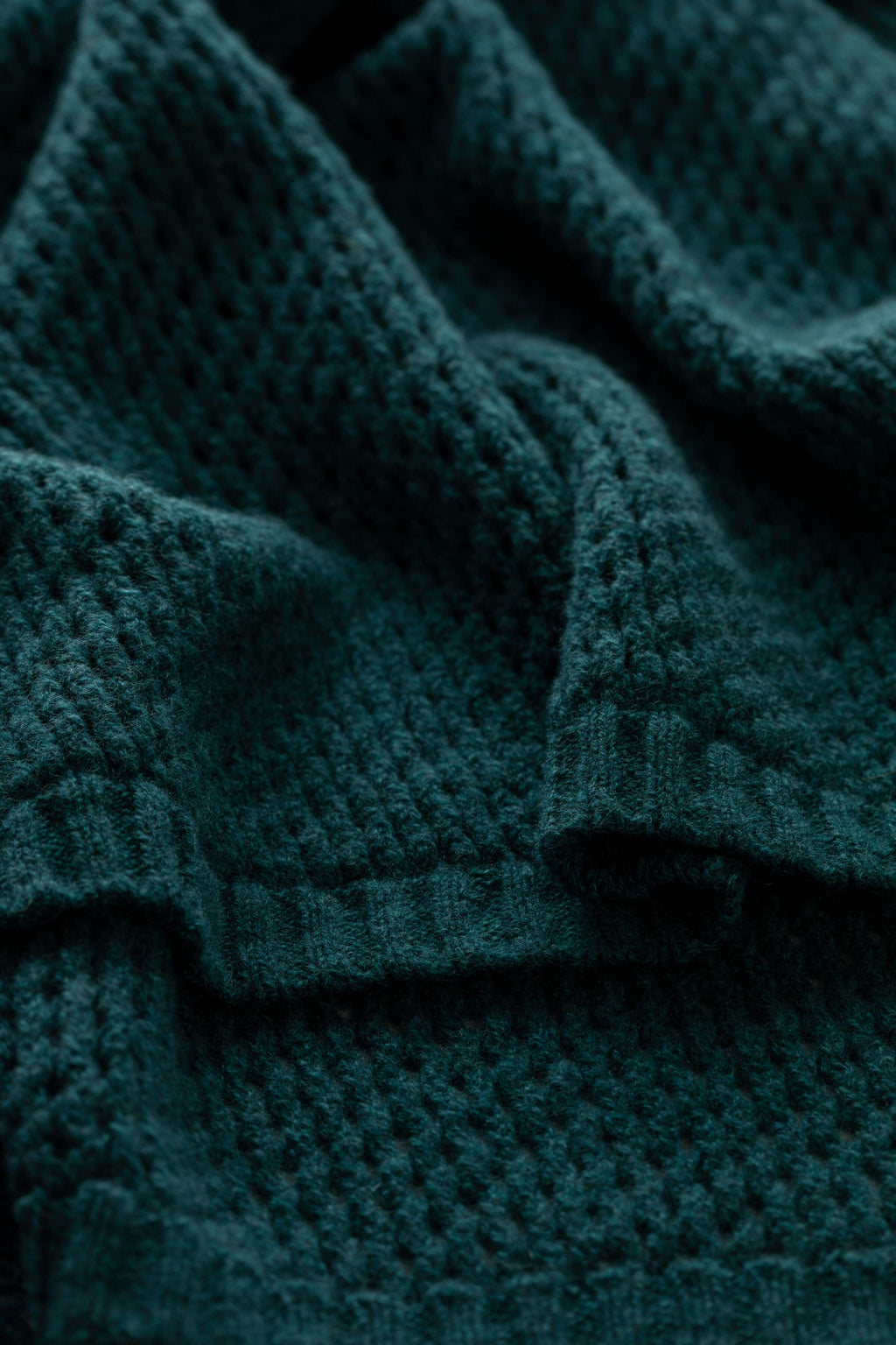 Johnstons of Elgin - Crochet Green Cashmere Stole