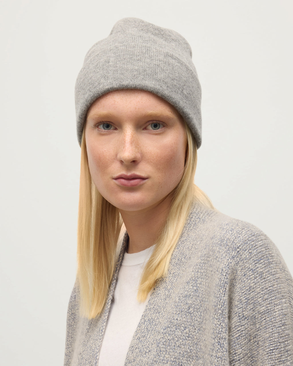 Johnstons of Elgin - Braemar Grey Cashmere Beanie