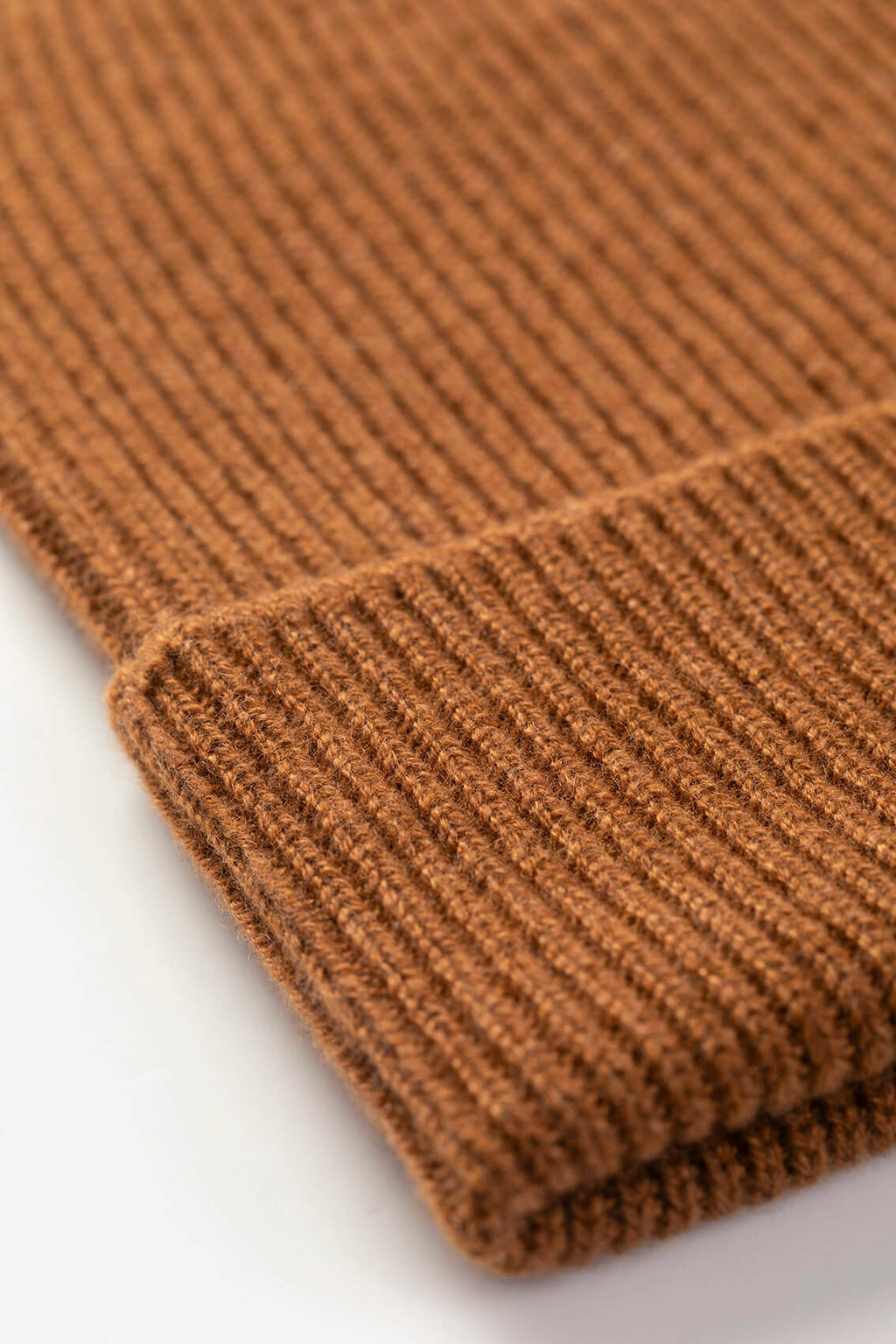 Johnstons of Elgin - Slouchy Dark Camel Cashmere Beanie