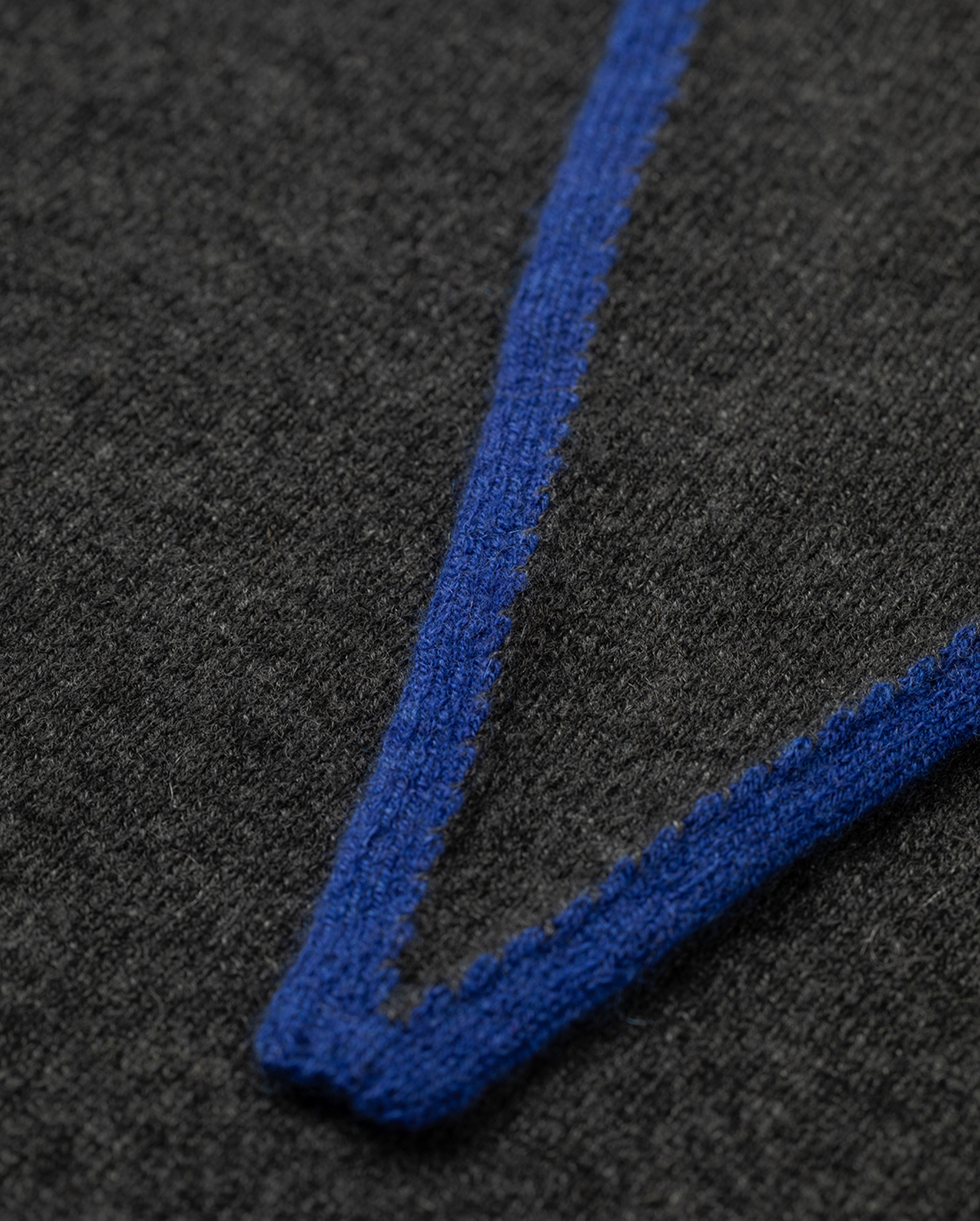 Johnstons of Elgin - Ethel Charcoal & Blue Cashmere Diamond Scarf