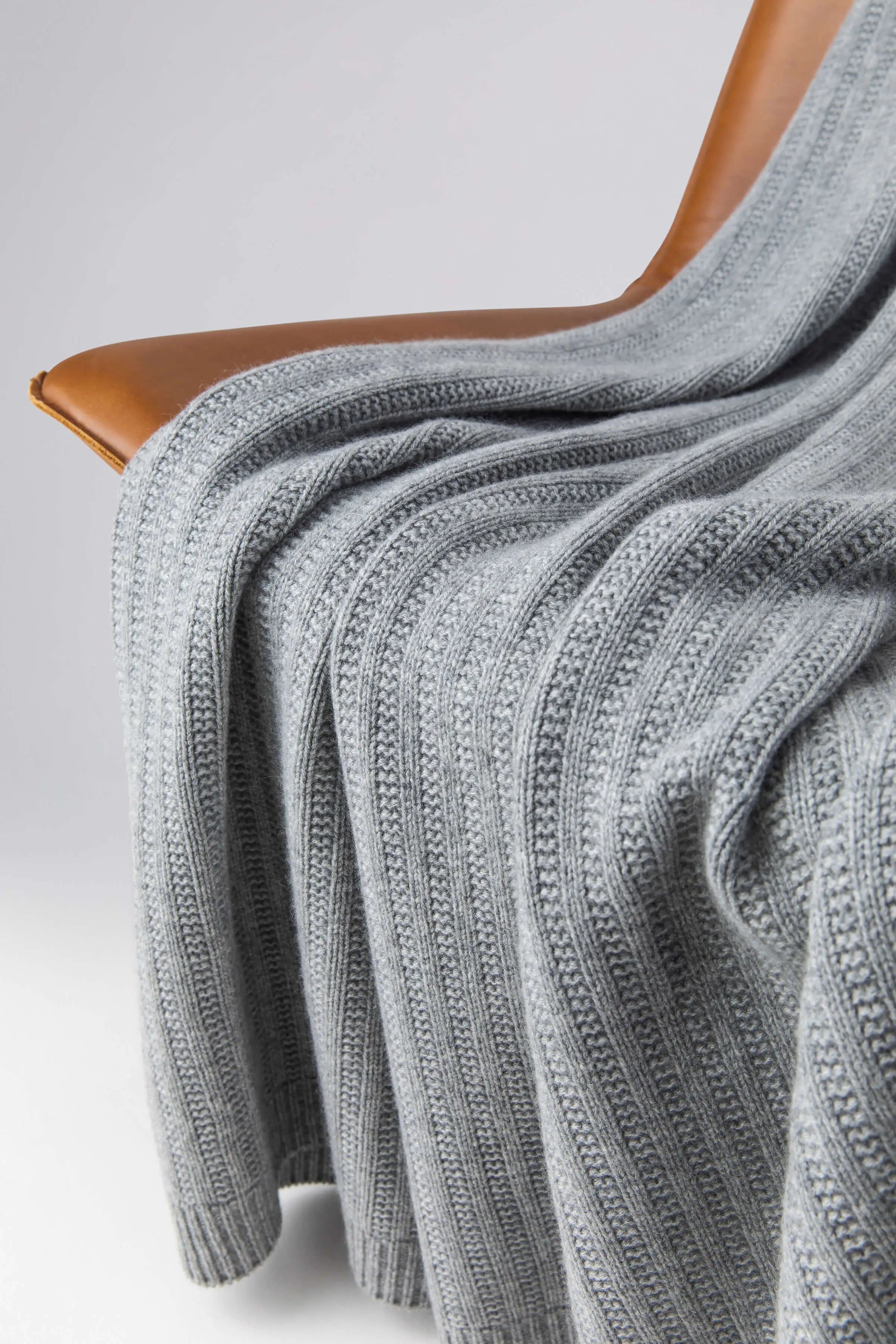 Johnstons of Elgin - Texture Knitted Light Grey Cashmere Throw