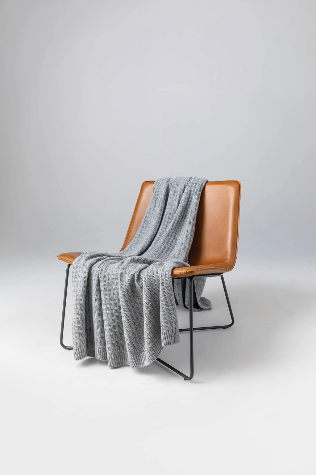 Johnstons of Elgin - Texture Knitted Light Grey Cashmere Throw