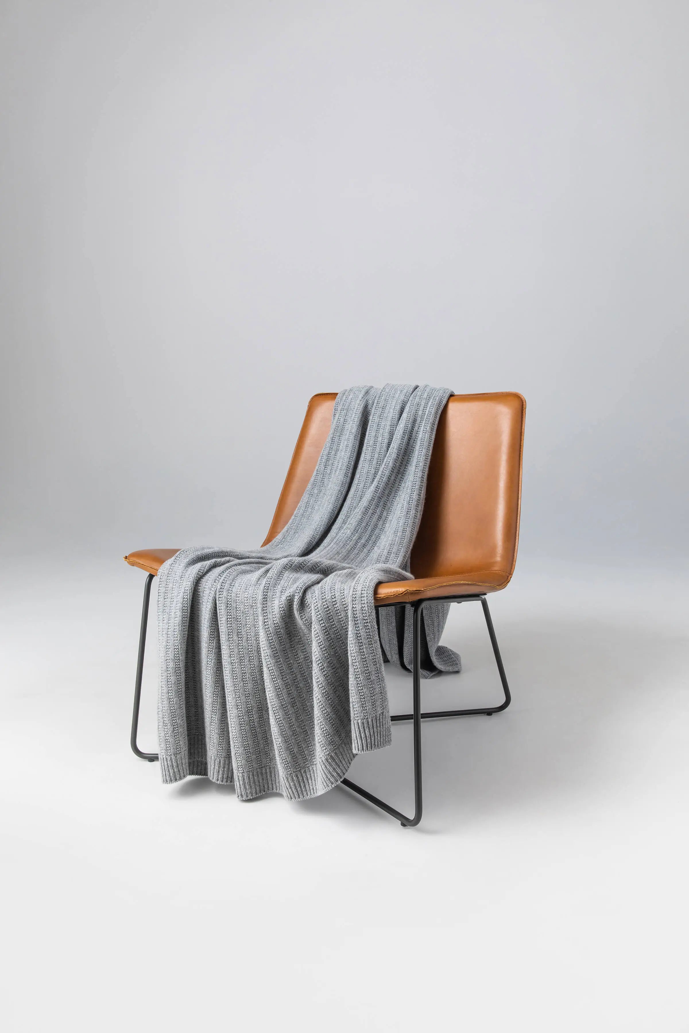 Johnstons of Elgin - Texture Knitted Light Grey Cashmere Throw