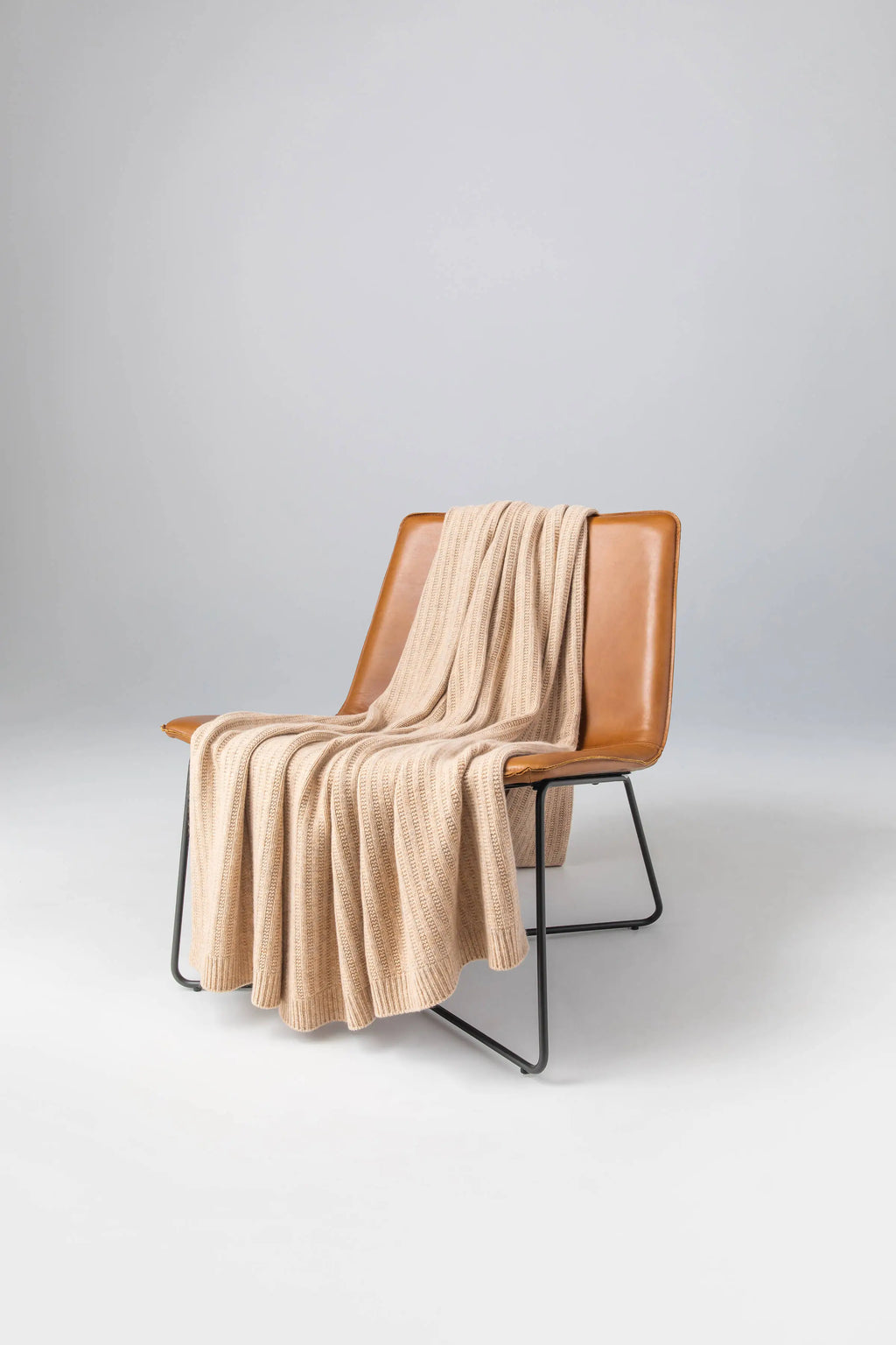 Johnstons of Elgin - Texture Knitted Cashmere Throw in Oatmeal