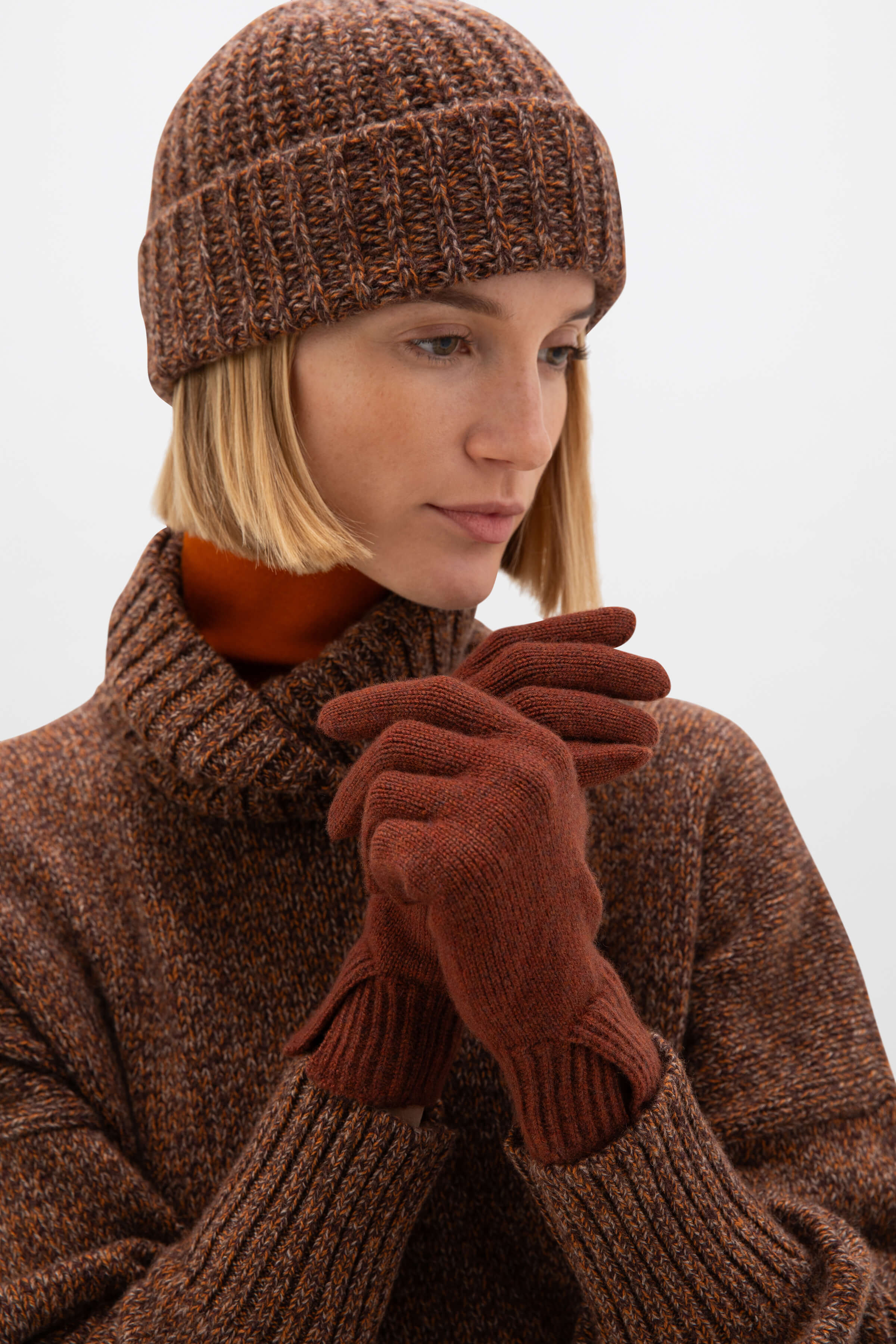 Johnstons of Elgin - Slouchy Cashmere Marl Roll Neck Jumper