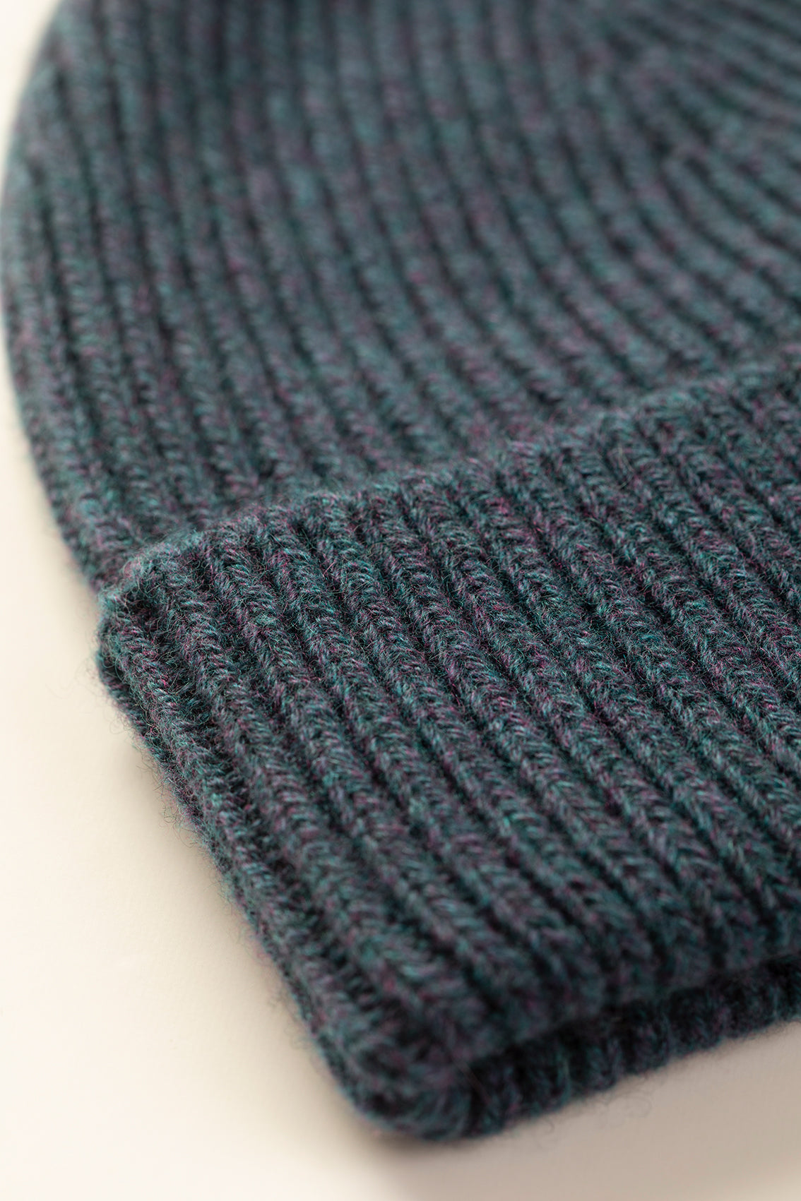 Johnstons of Elgin - Ribbed Navy Cashmere Beanie