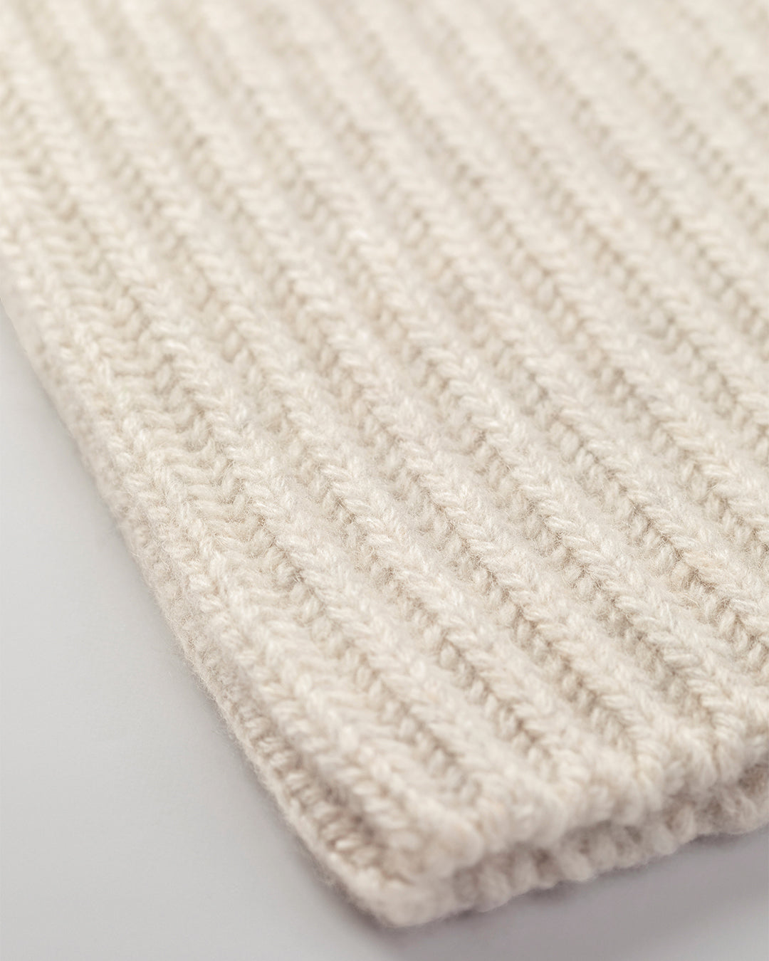 Johnstons of Elgin - Lovat Natural Cashmere Hat