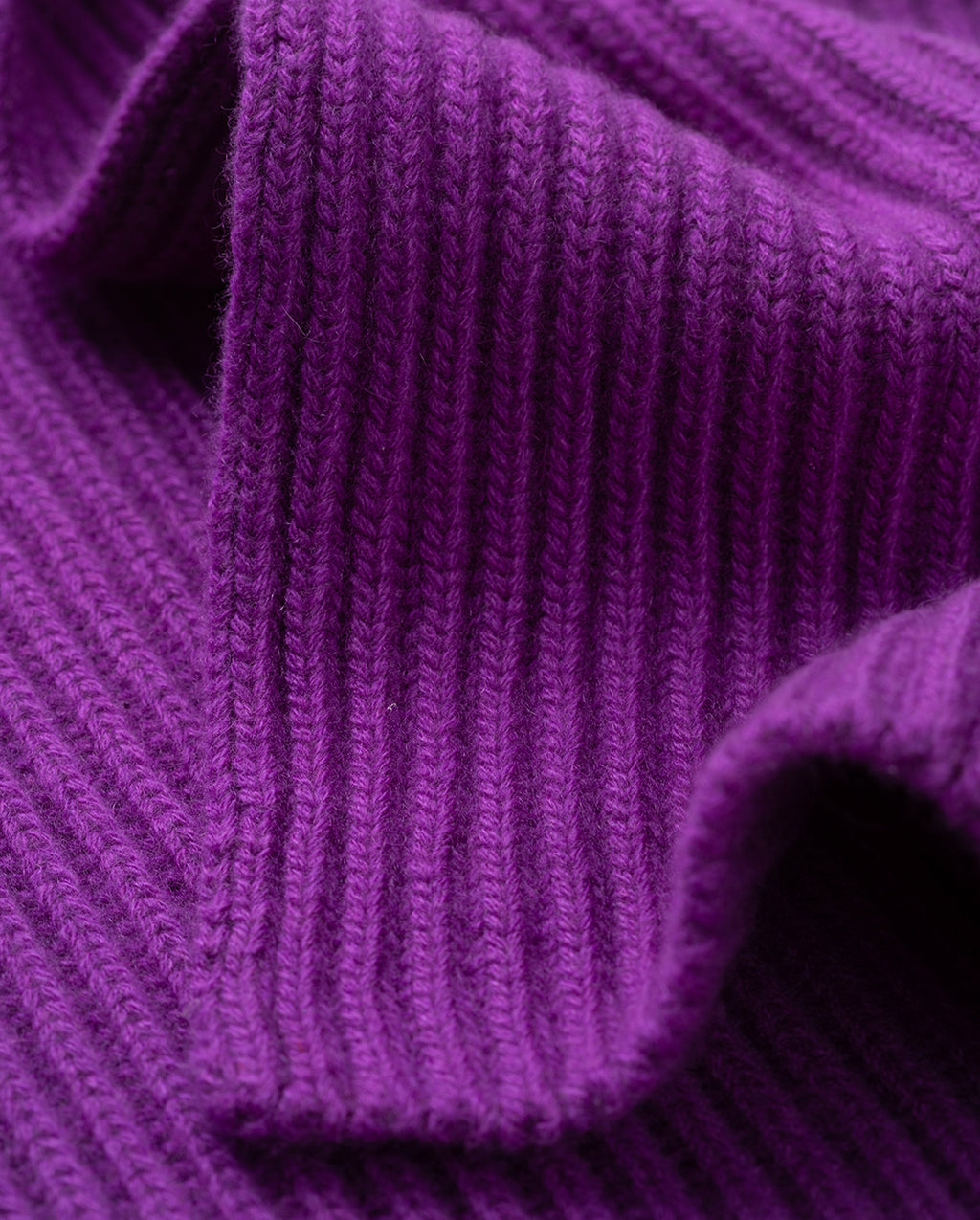 Johnstons of Elgin - Lovat Purple Ribbed Cashmere Scarf