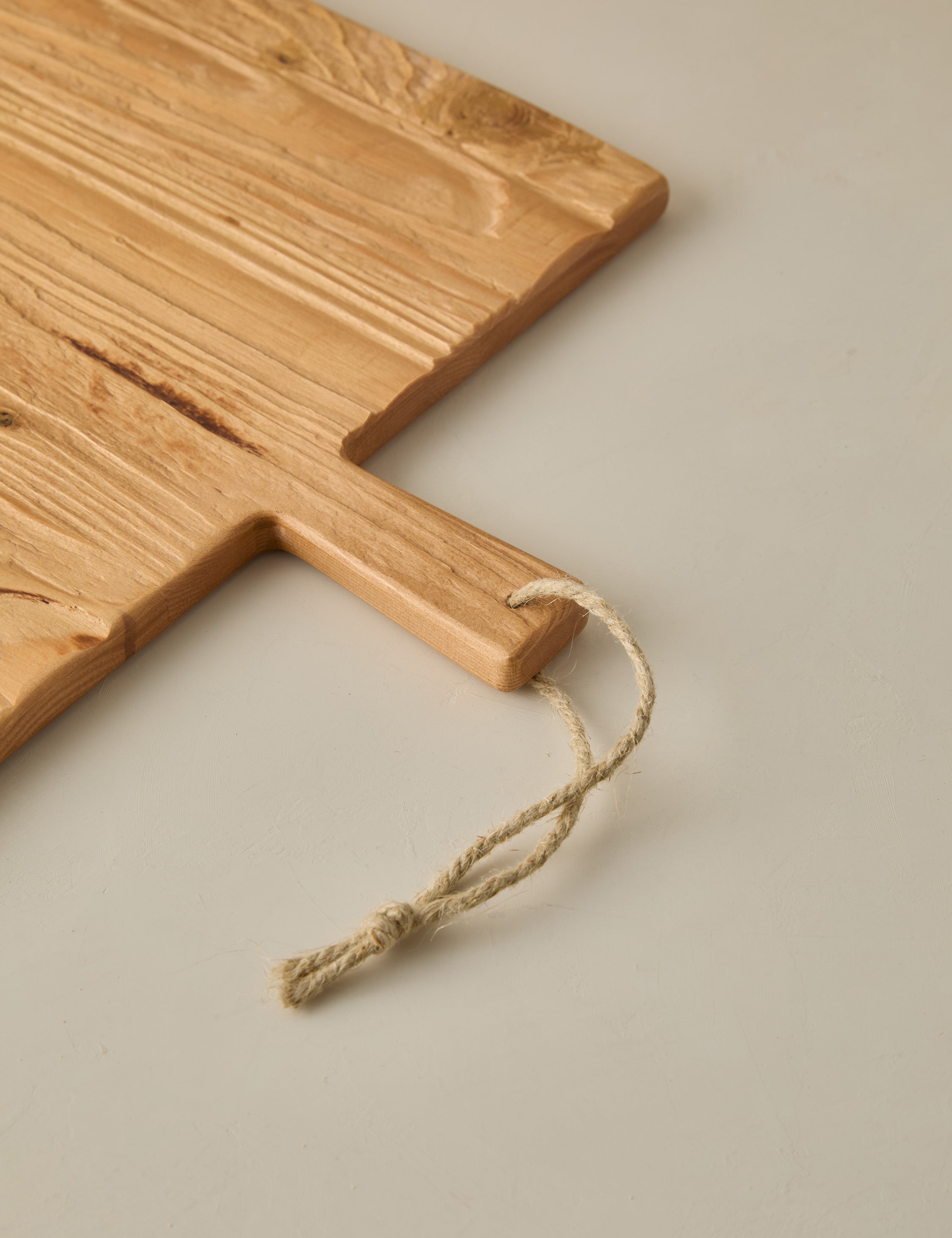 Lulu and Georgia - Handcrafted Rectangular Pine Charcuterie Board by etúHOME