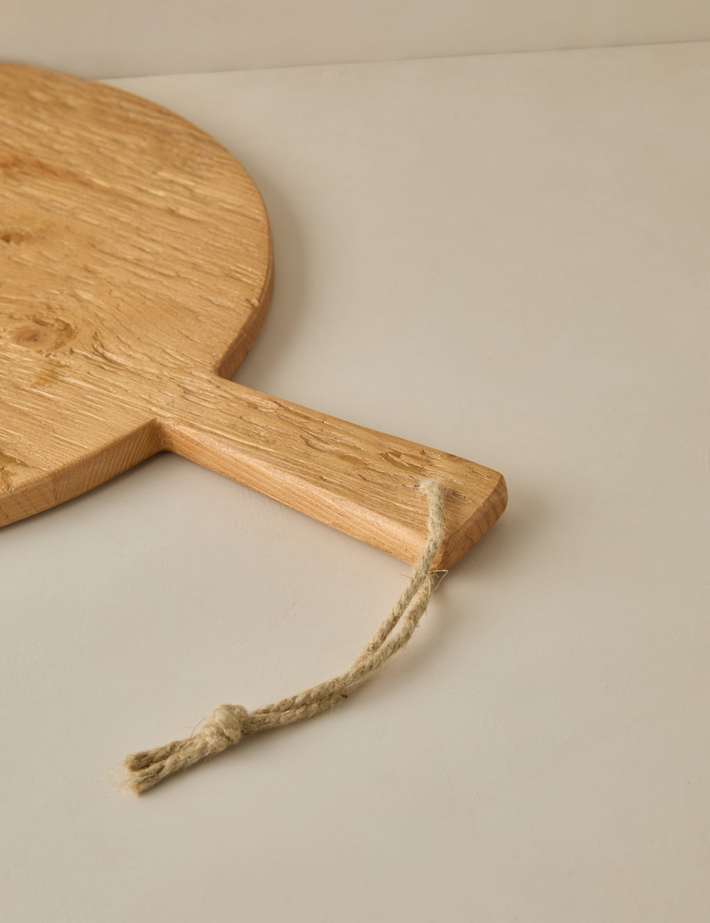 Lulu and Georgia - Handcrafted Round Pine Serving Board by etúHOME
