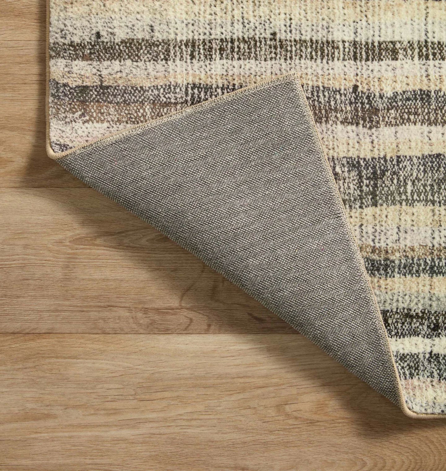 Amber Interiors - Humphrey HUM - 01 Natural / Moss