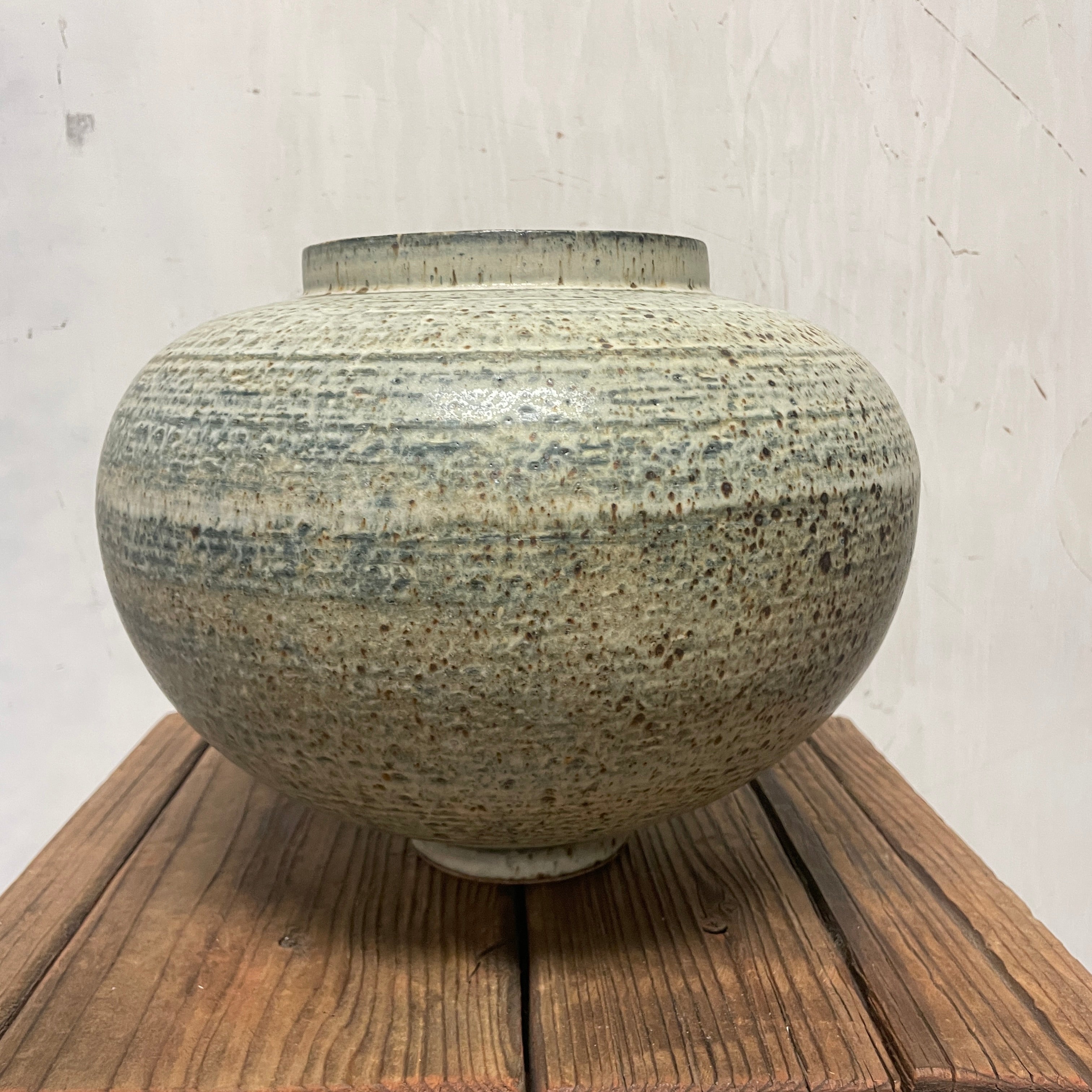 Nicky Kehoe - Moon Jar No. 14 in Matte Eggshell