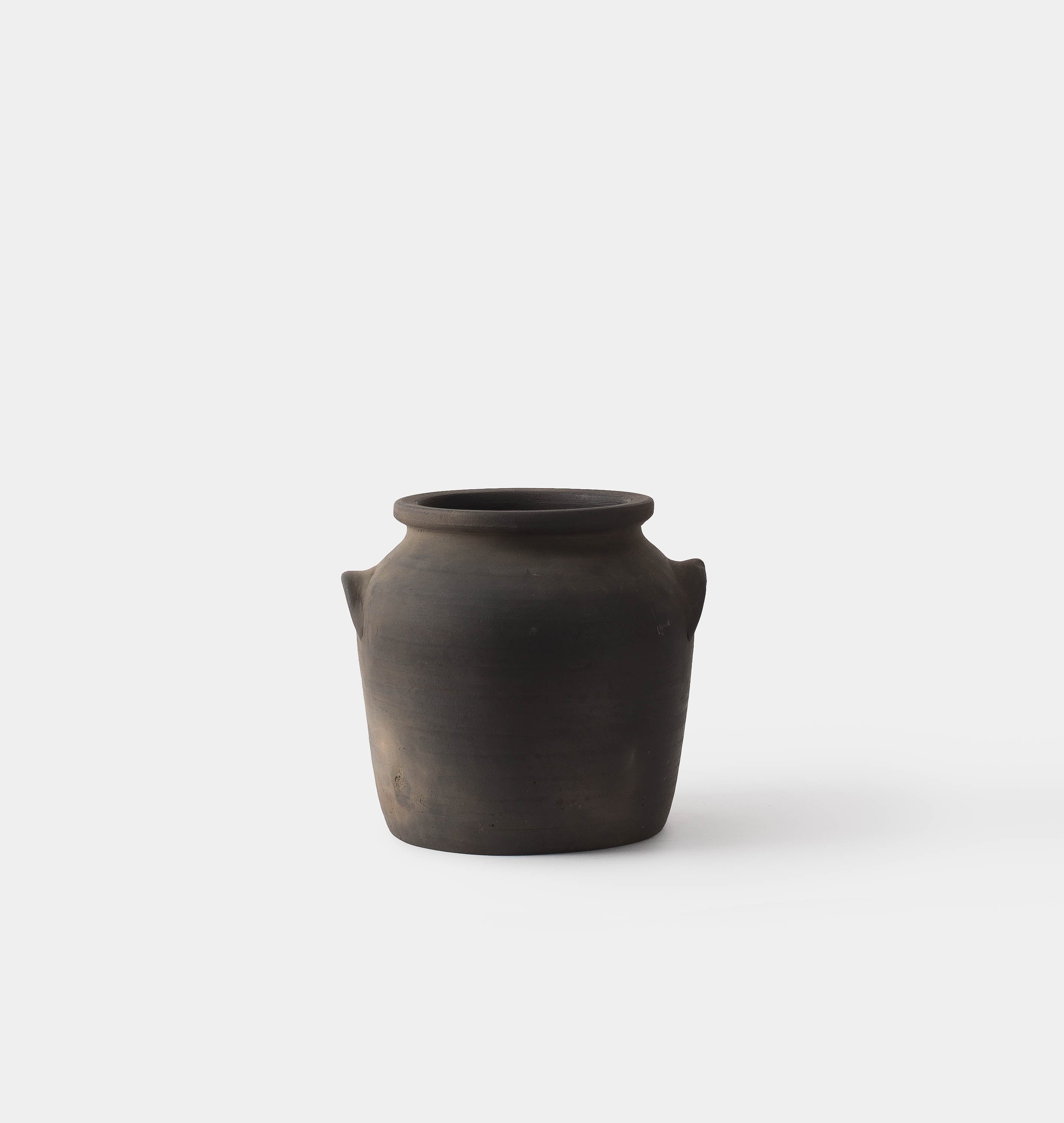 Amber Interiors - Burnt Terracotta Vessel