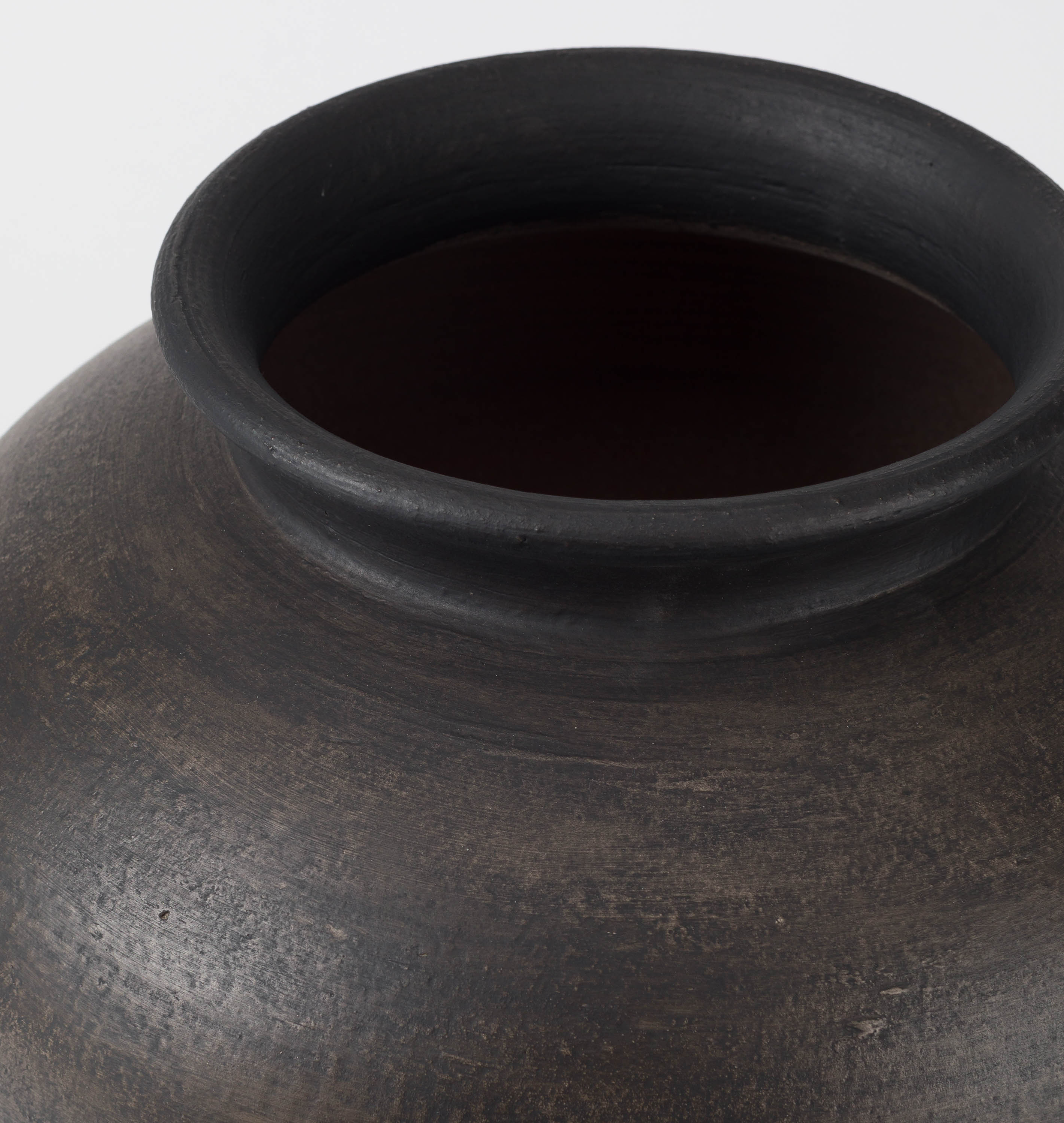 Amber Interiors - Santiago Vessel