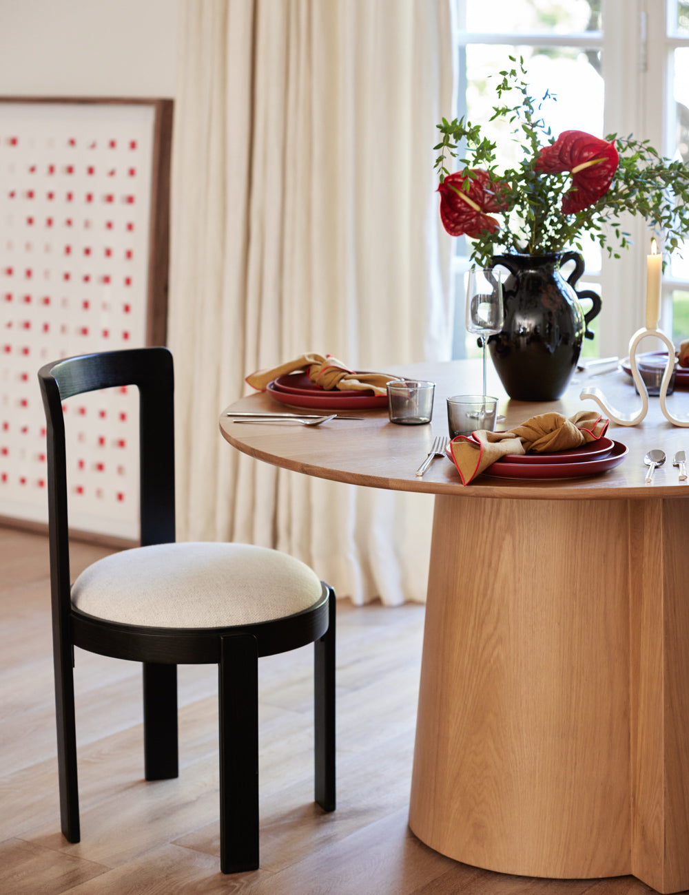 Lulu and Georgia - Pau Round Dining Table