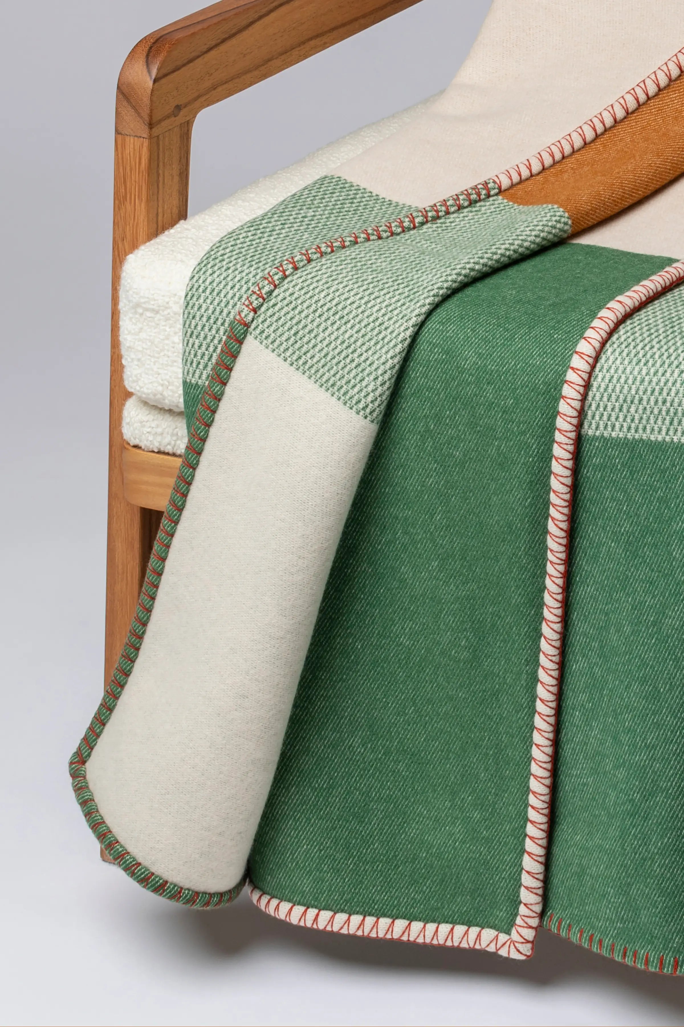 Johnstons of Elgin - Blanket Stitched Block Jacquard Throw