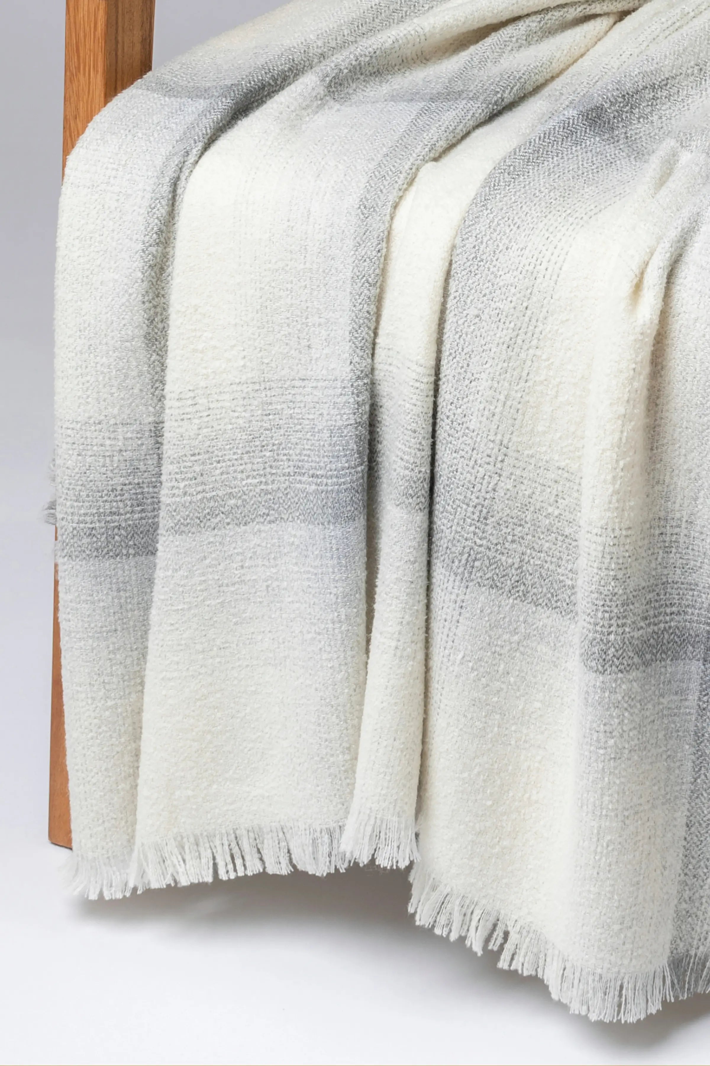 Johnstons of Elgin - Blurred Cashmere Silk Bouclé Throw in White