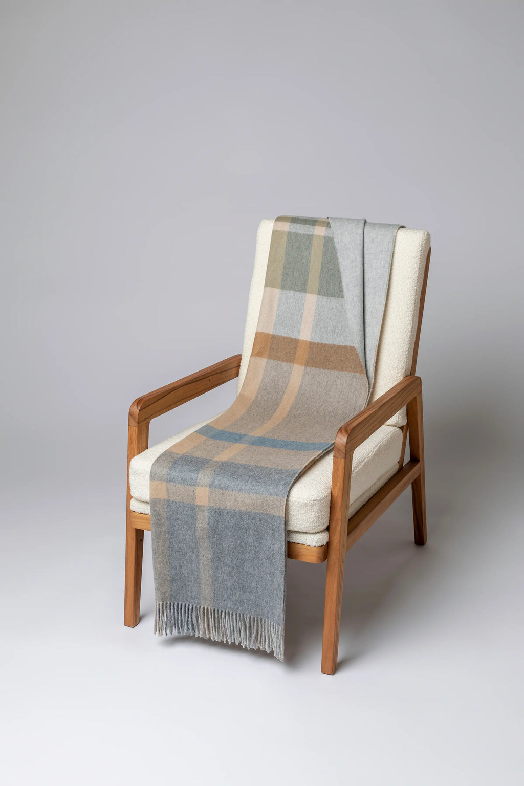 Johnstons of Elgin - Check Reversible Cashmere Throw in Birch