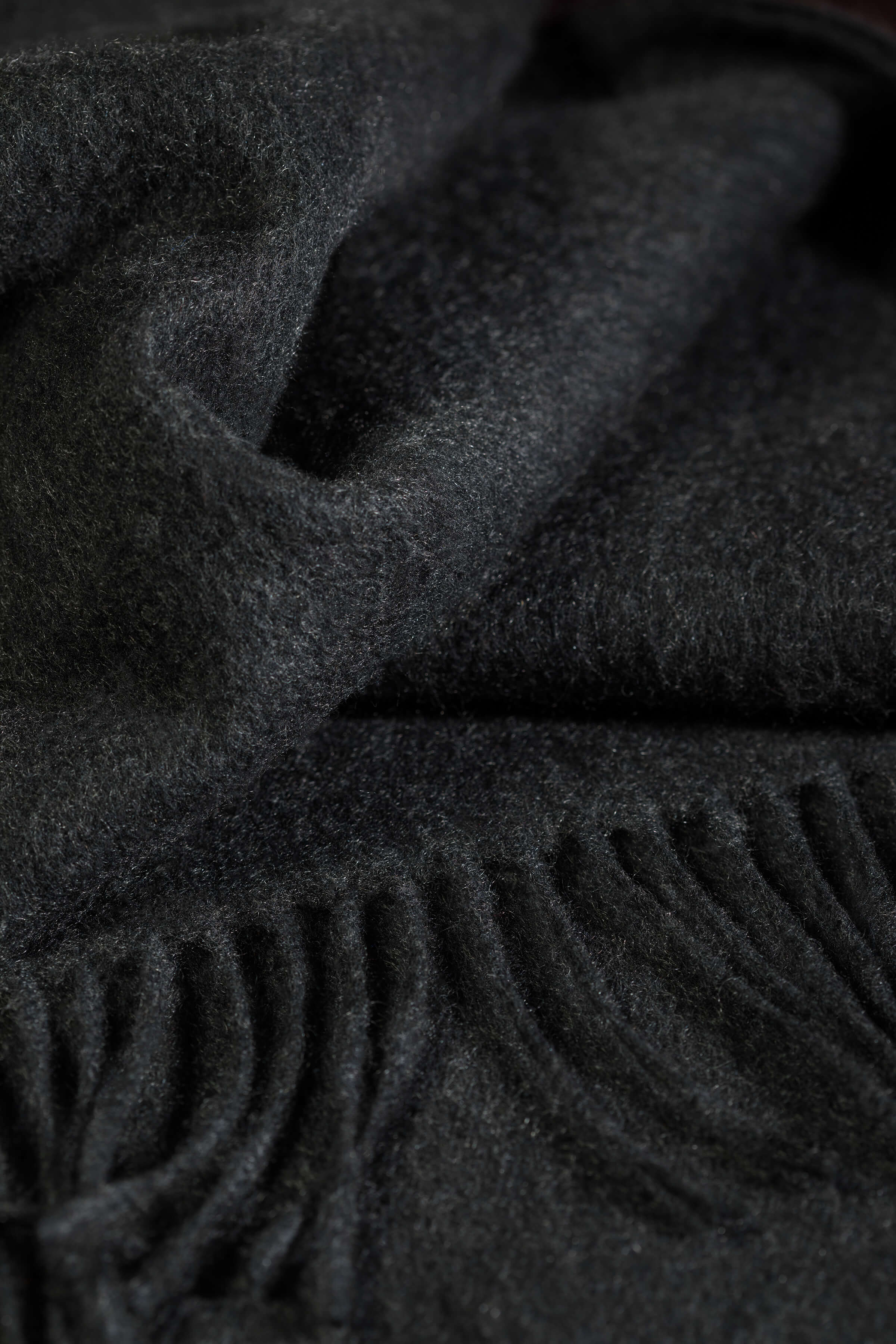 Johnstons of Elgin - Dark Grey Cashmere Stole