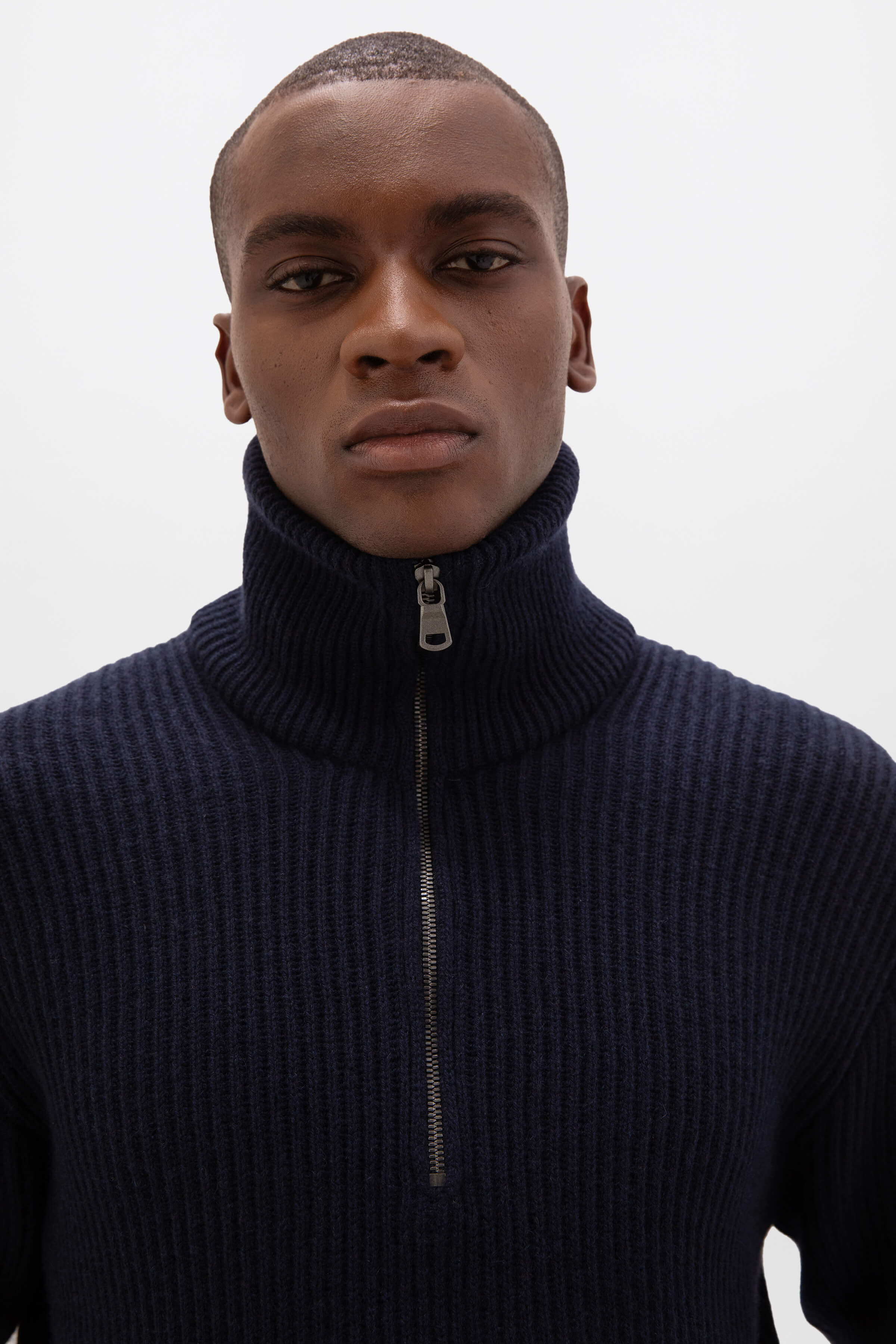 Johnstons of Elgin - Ribbed Cashmere Dark Navy Zip Neck Jumper