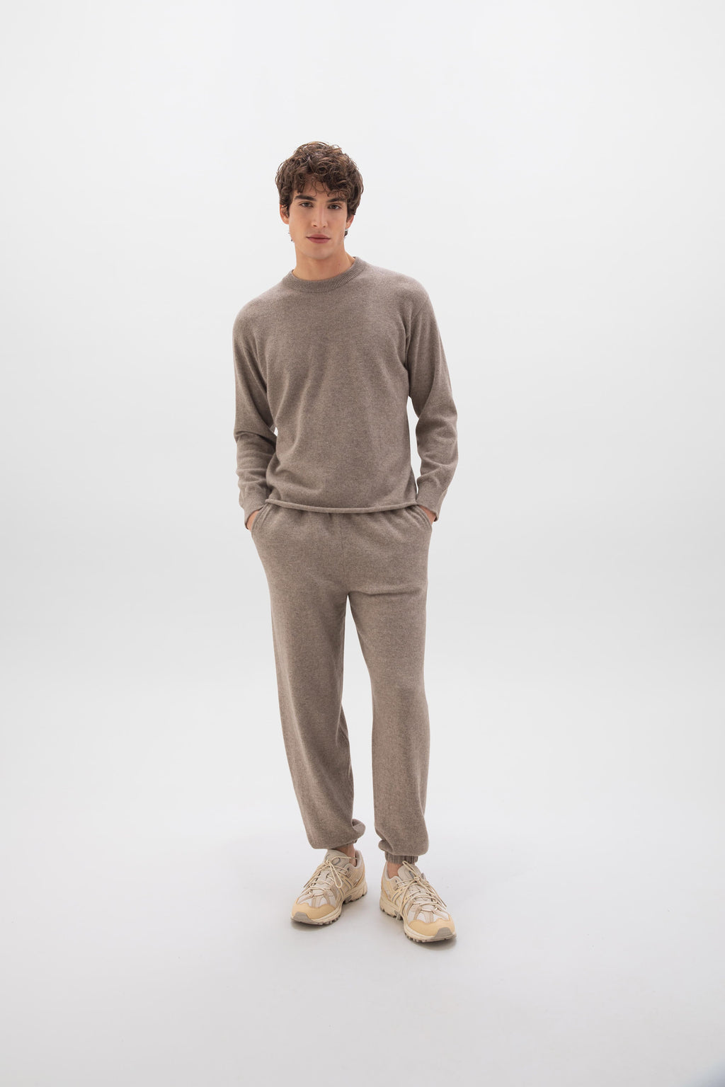 Johnstons of Elgin - Performance Cashmere Cuffed Light Brown Joggers