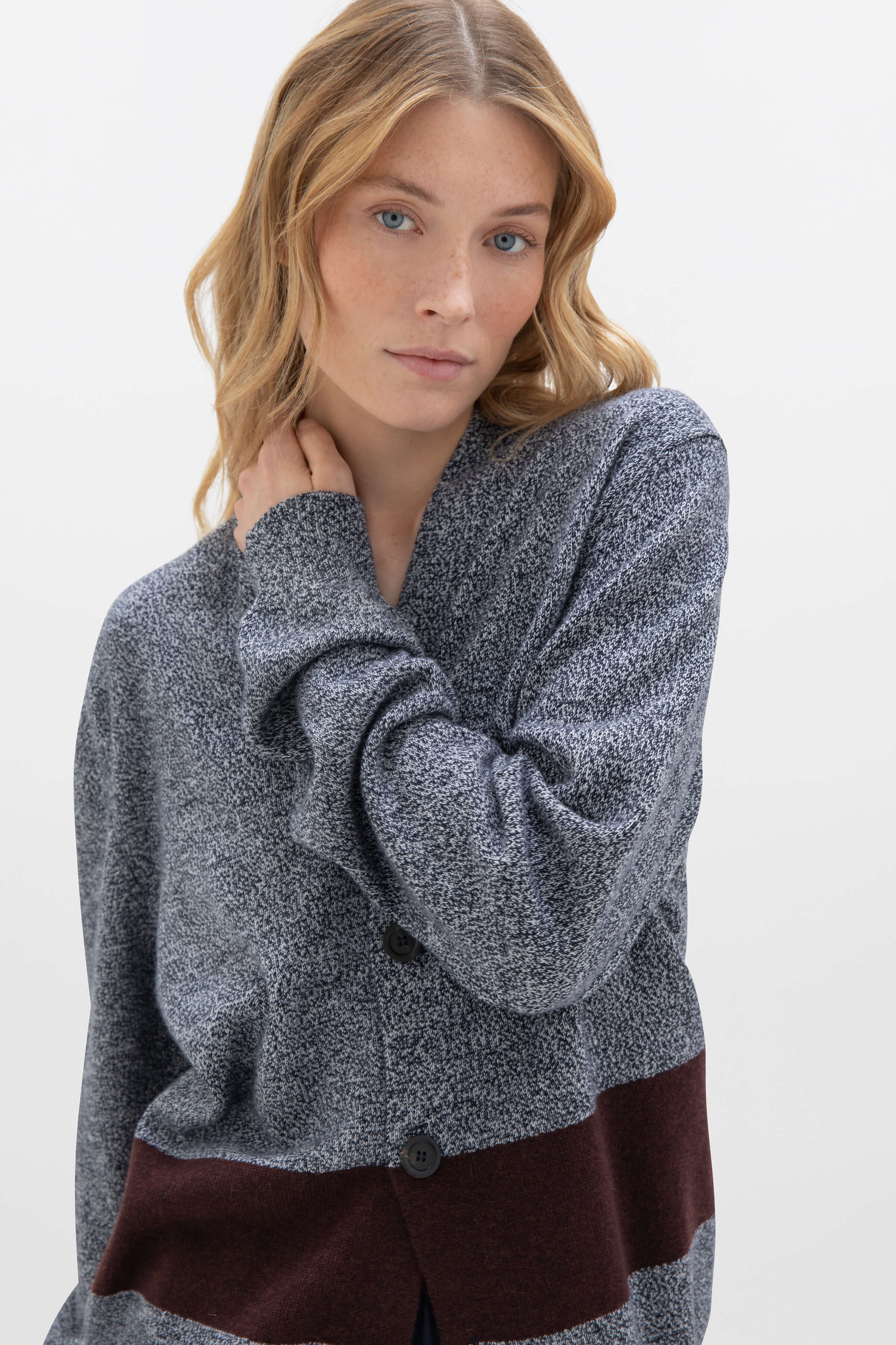 Johnstons of Elgin - Colour Block Blue Cashmere Cardigan