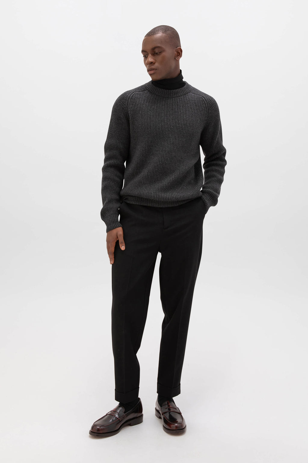Johnstons of Elgin - Contrast Neck Dark Grey Cashmere Jumper