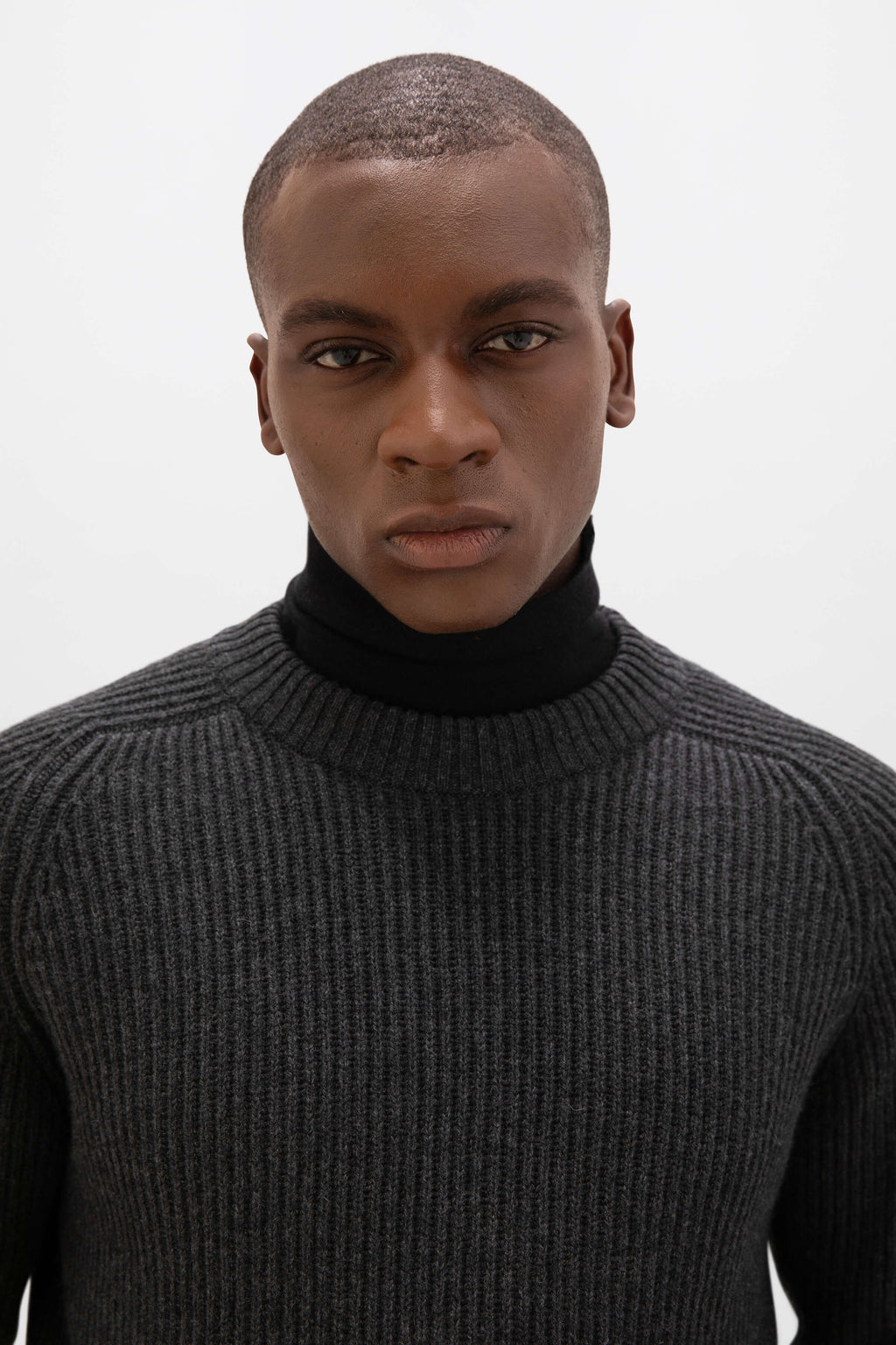 Johnstons of Elgin - Contrast Neck Dark Grey Cashmere Jumper