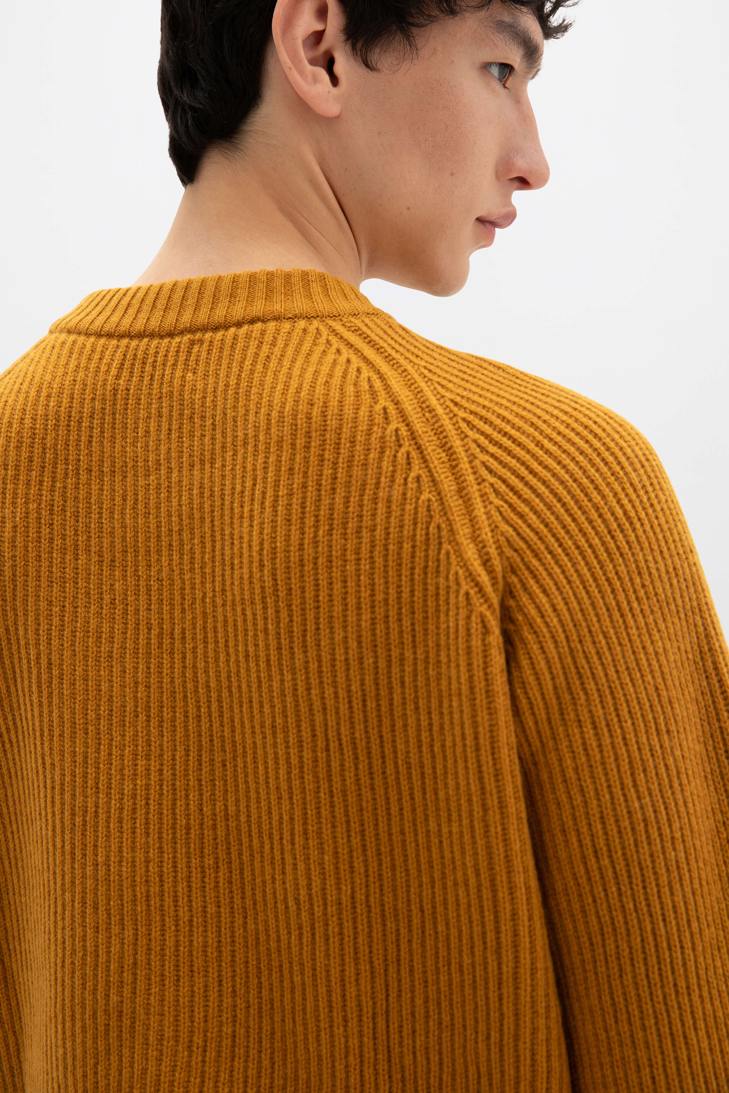 Johnstons of Elgin - Dark Yellow Cashmere Ribbed Crew Neck Jumper